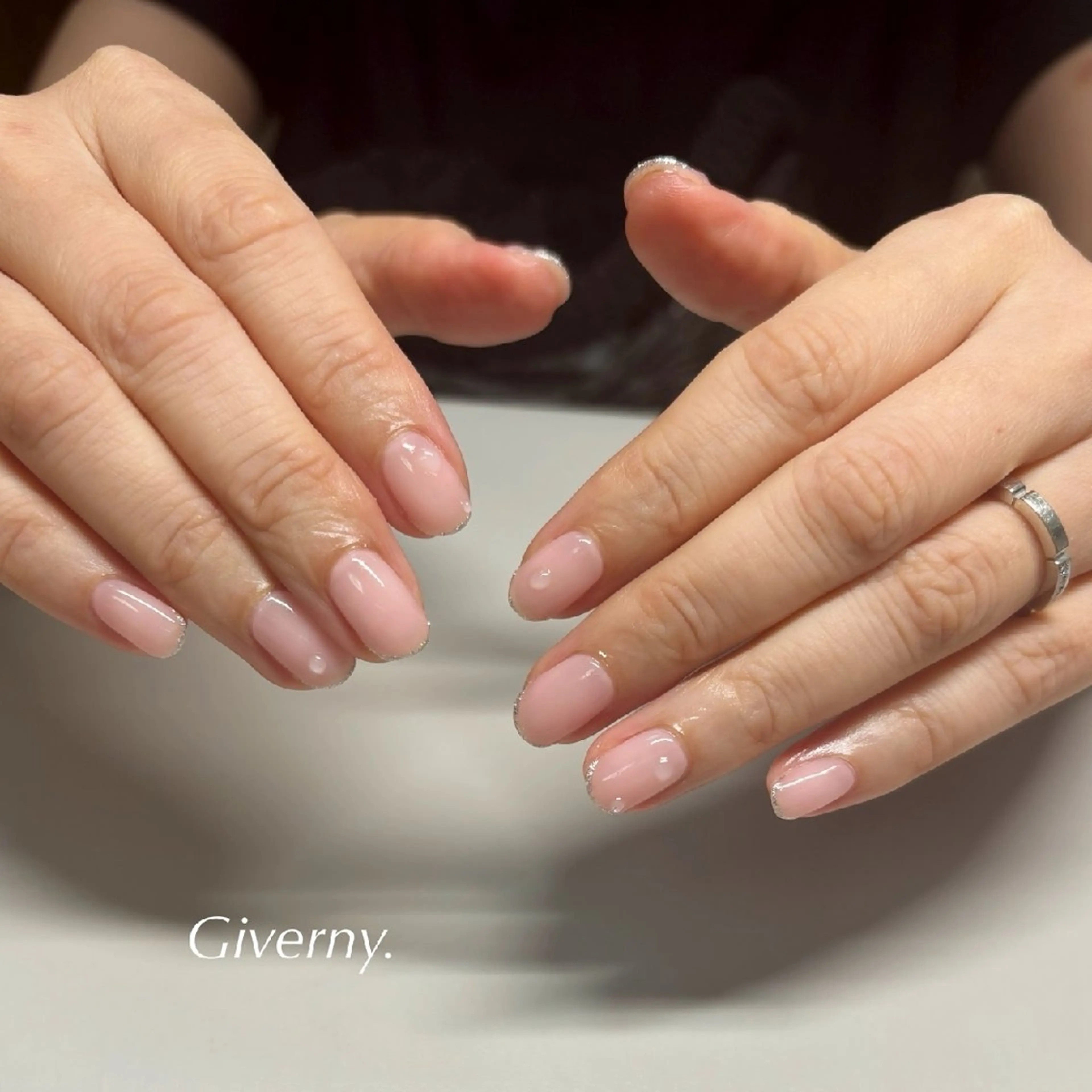 ネイル ラメ(グリッター) ピンク シルバー 夏ネイル ハンドネイル Giverny .のネイルデザイン