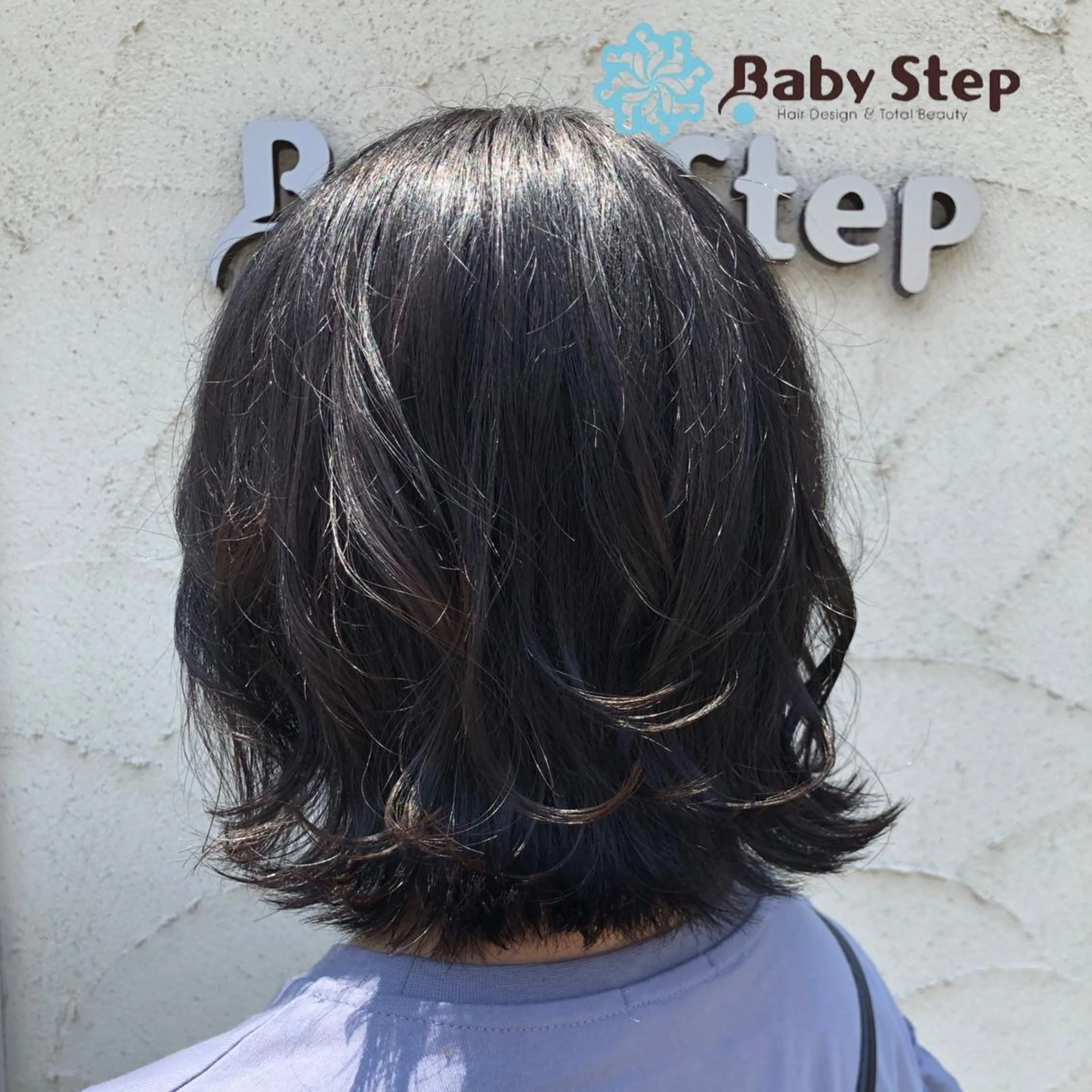 ミディアム Baby Step ウエノのヘアスタイル