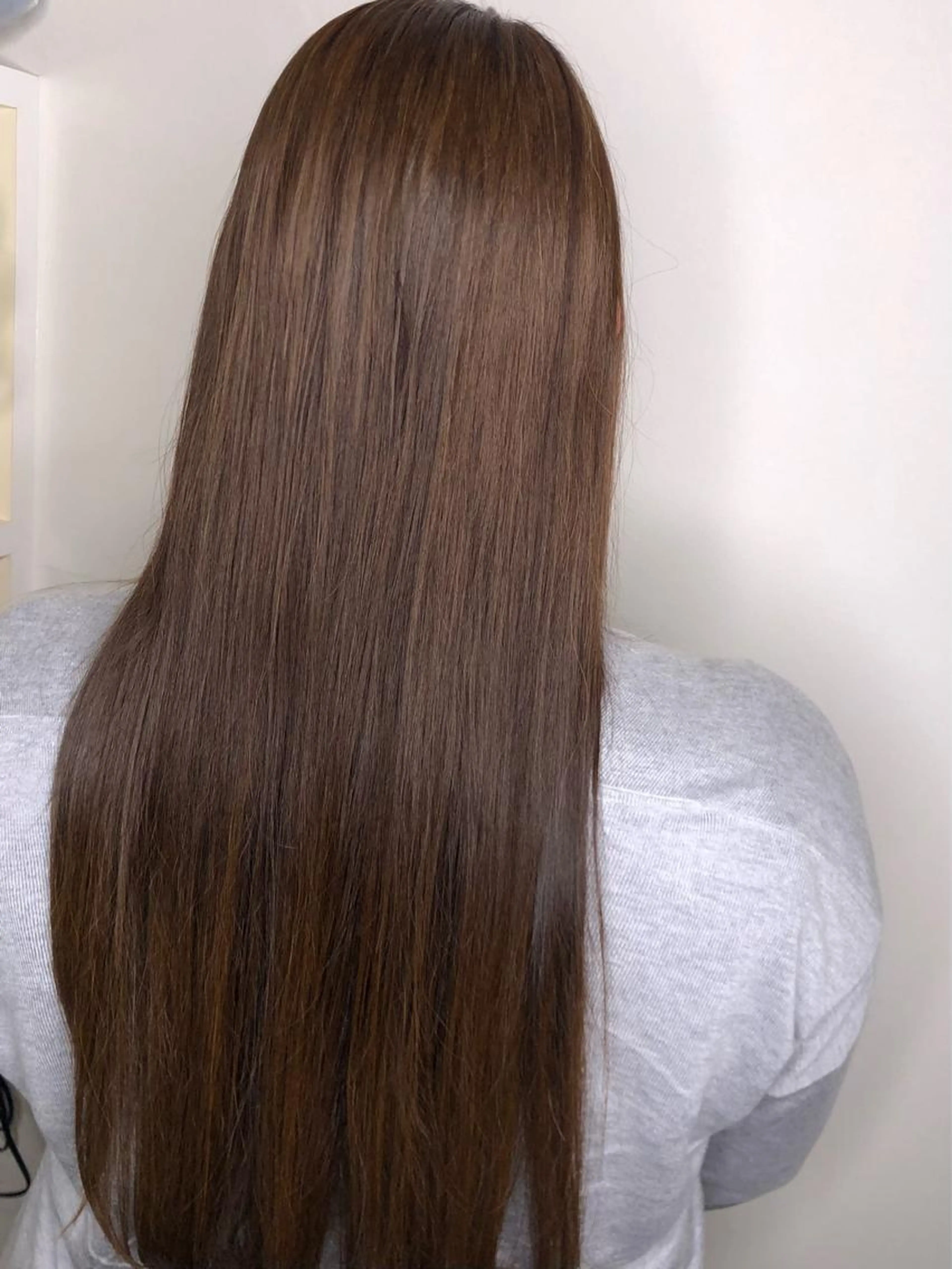 （Ｕ２４学生限定）髪質改善ストレート＋カットの写真