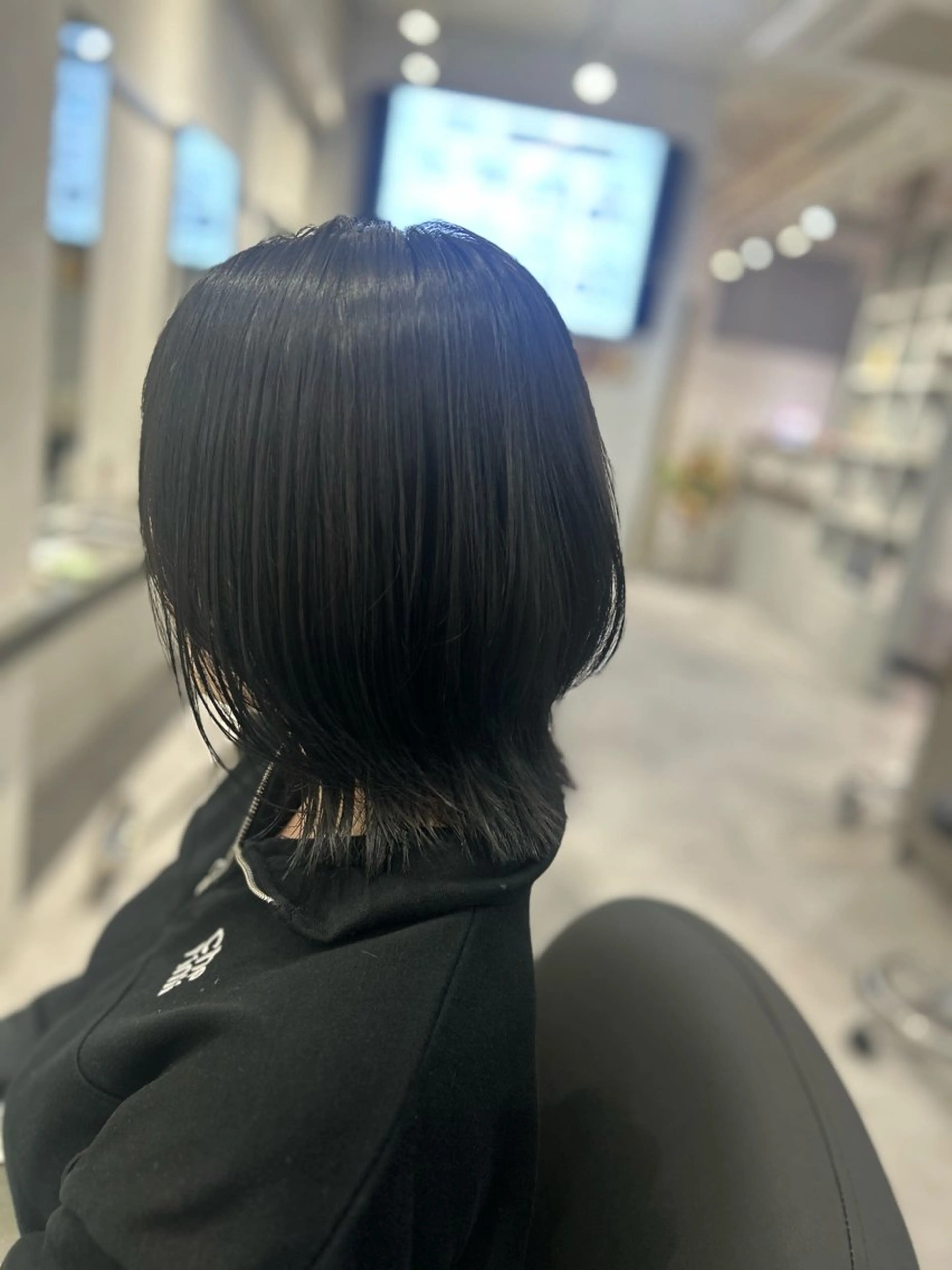 ショート カラー くびれヘア くびれレイヤー レイヤーカット カット ヘアカラー 艶髪/レイヤー 🦋MIYUUのヘアスタイル