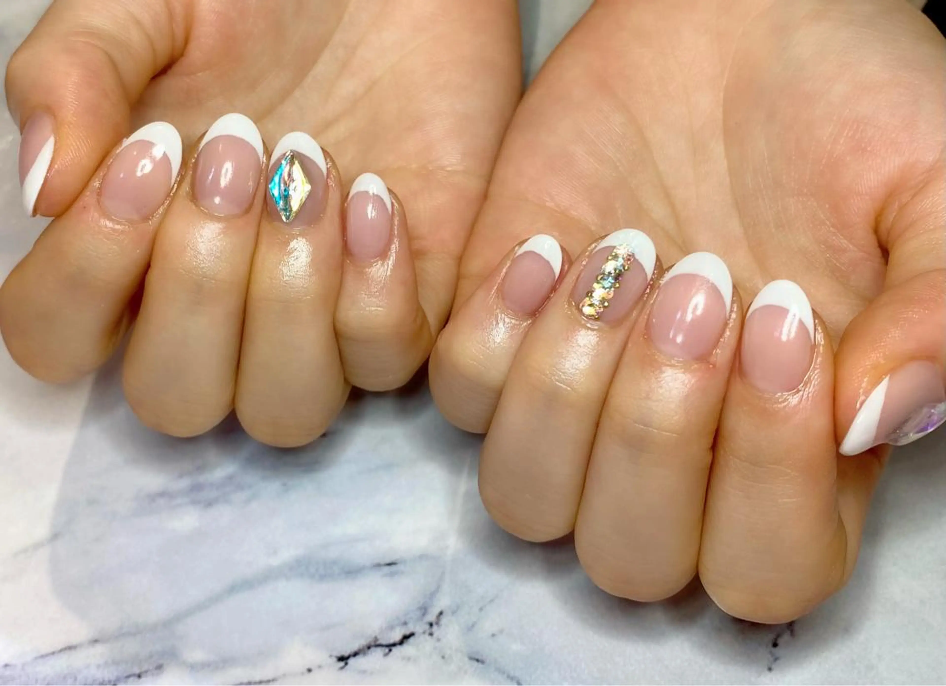 ネイル ストーンネイル ハンドネイル Lino+ ネイル&よもぎ蒸しのネイルデザイン