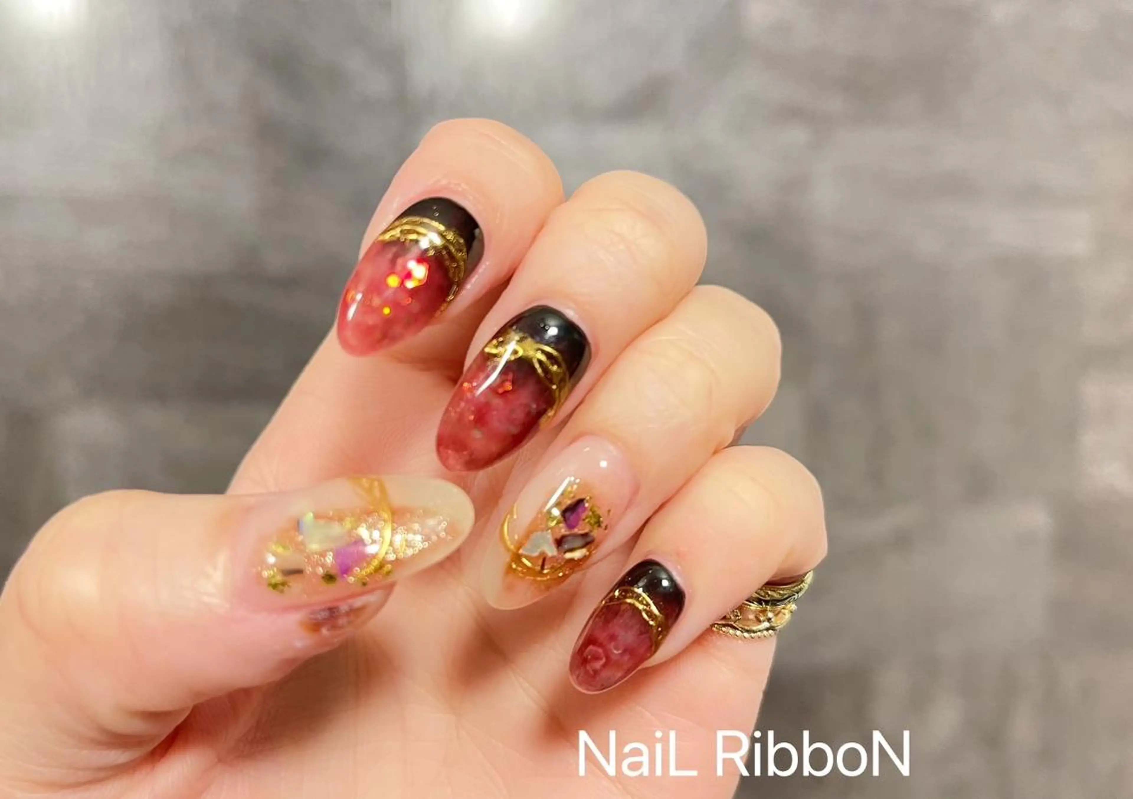 ネイル ネイルリボン 受付スタッフのネイルデザイン