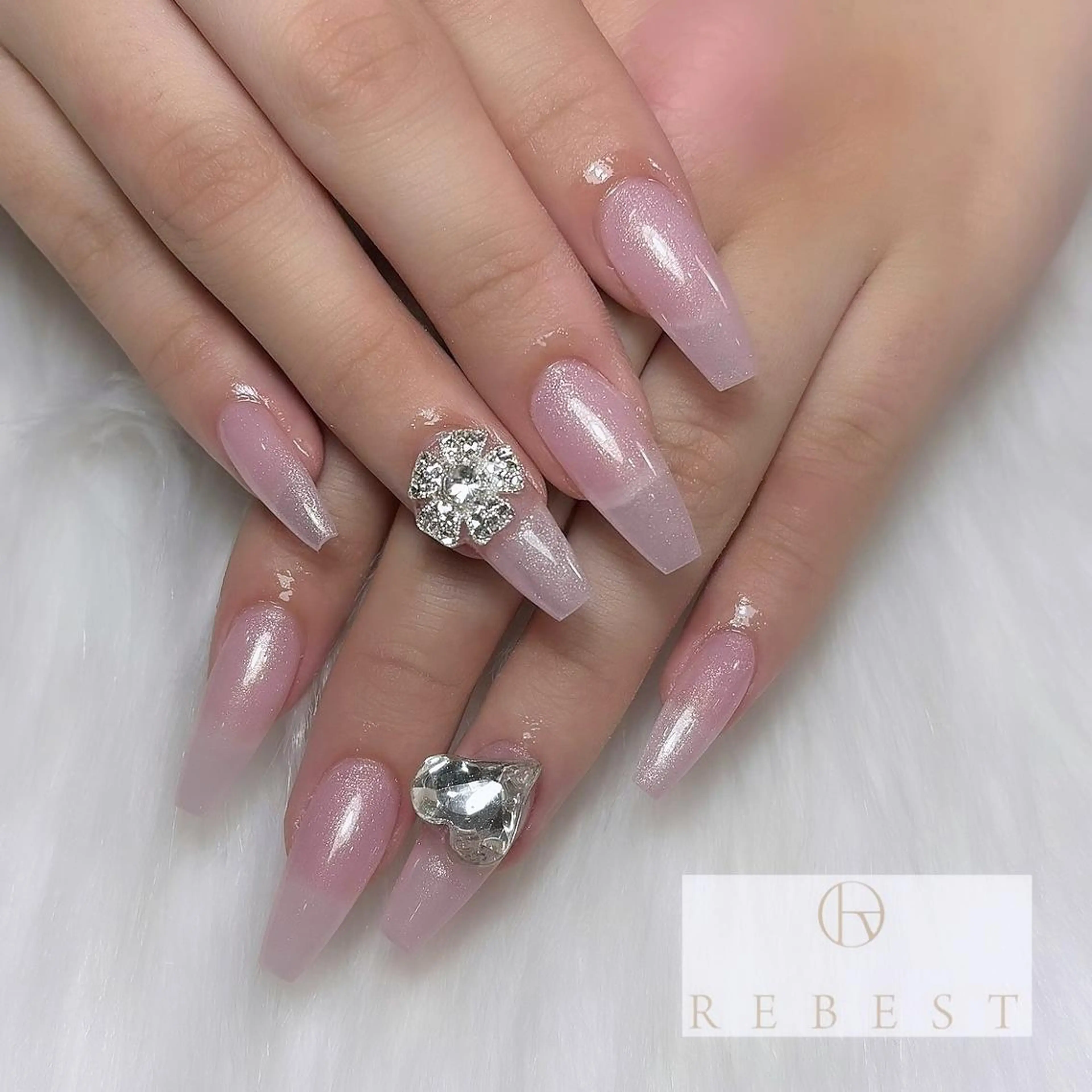 ネイル -Rebest- NAIL心斎橋店💎のネイルデザイン