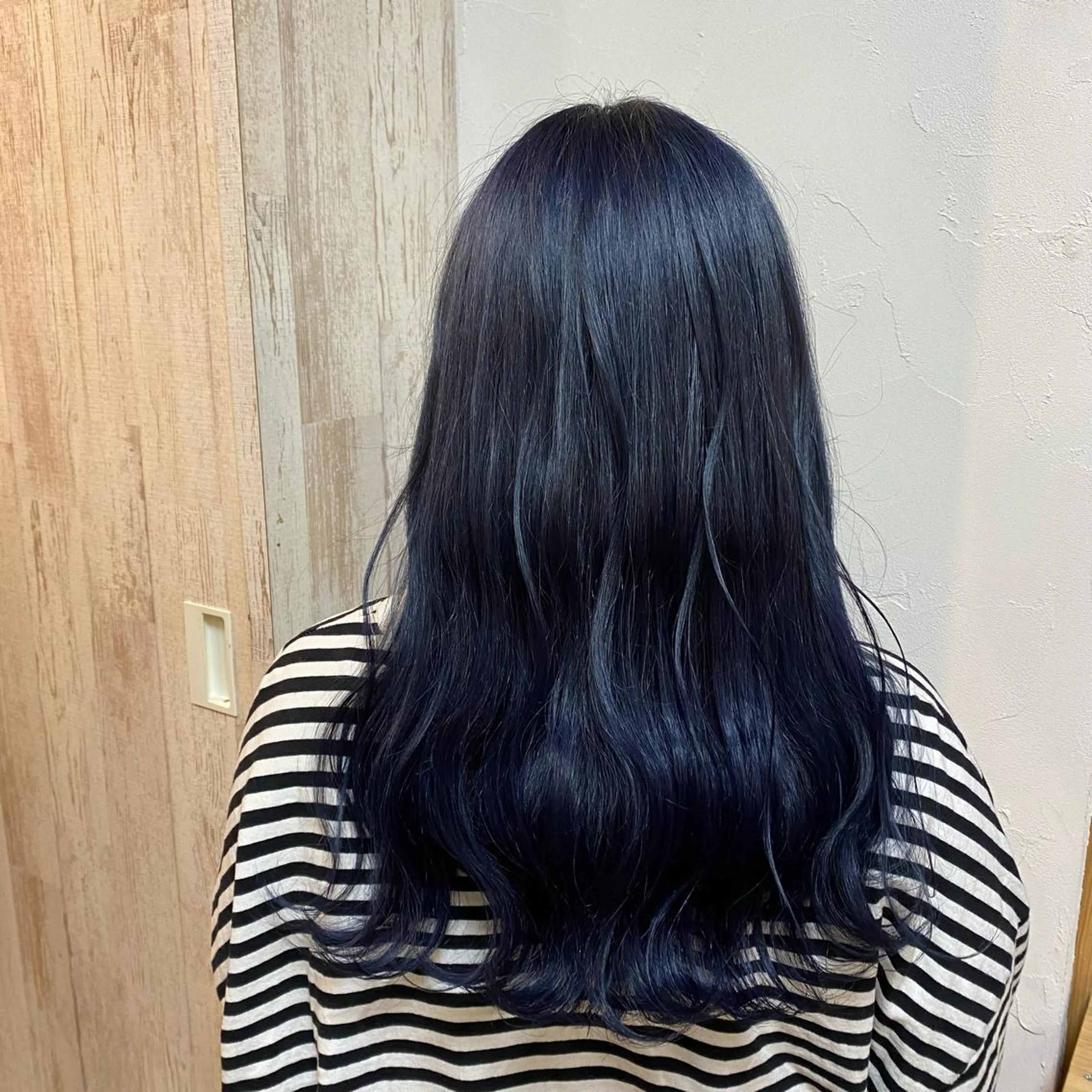 カラー 黒髪 ブルーカラー ブルーブラック ヘアカラー Ayaka🩰🎀 ガーリー/暖色♡のヘアスタイル