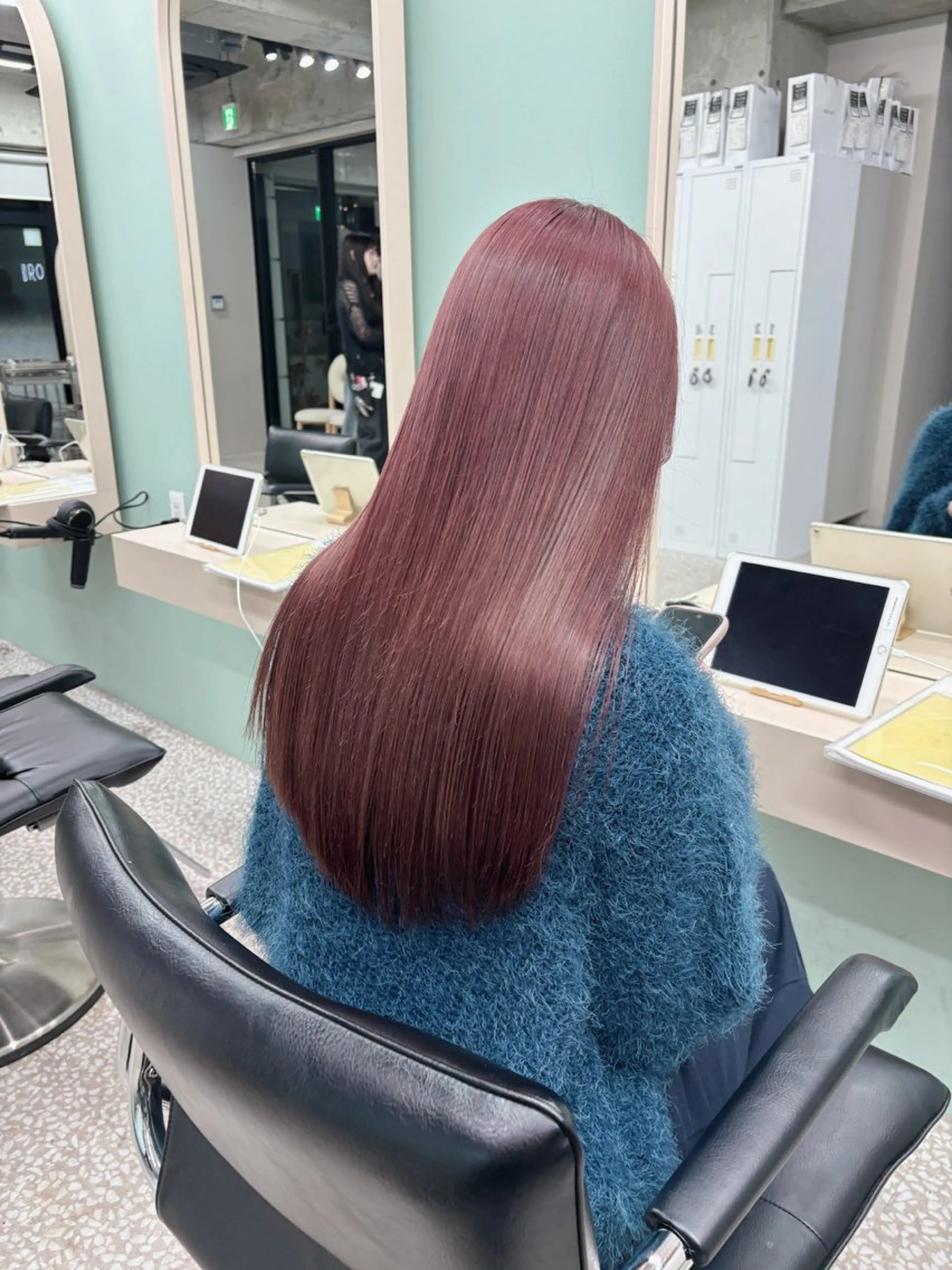 ロング nanami IROW大名のヘアスタイル