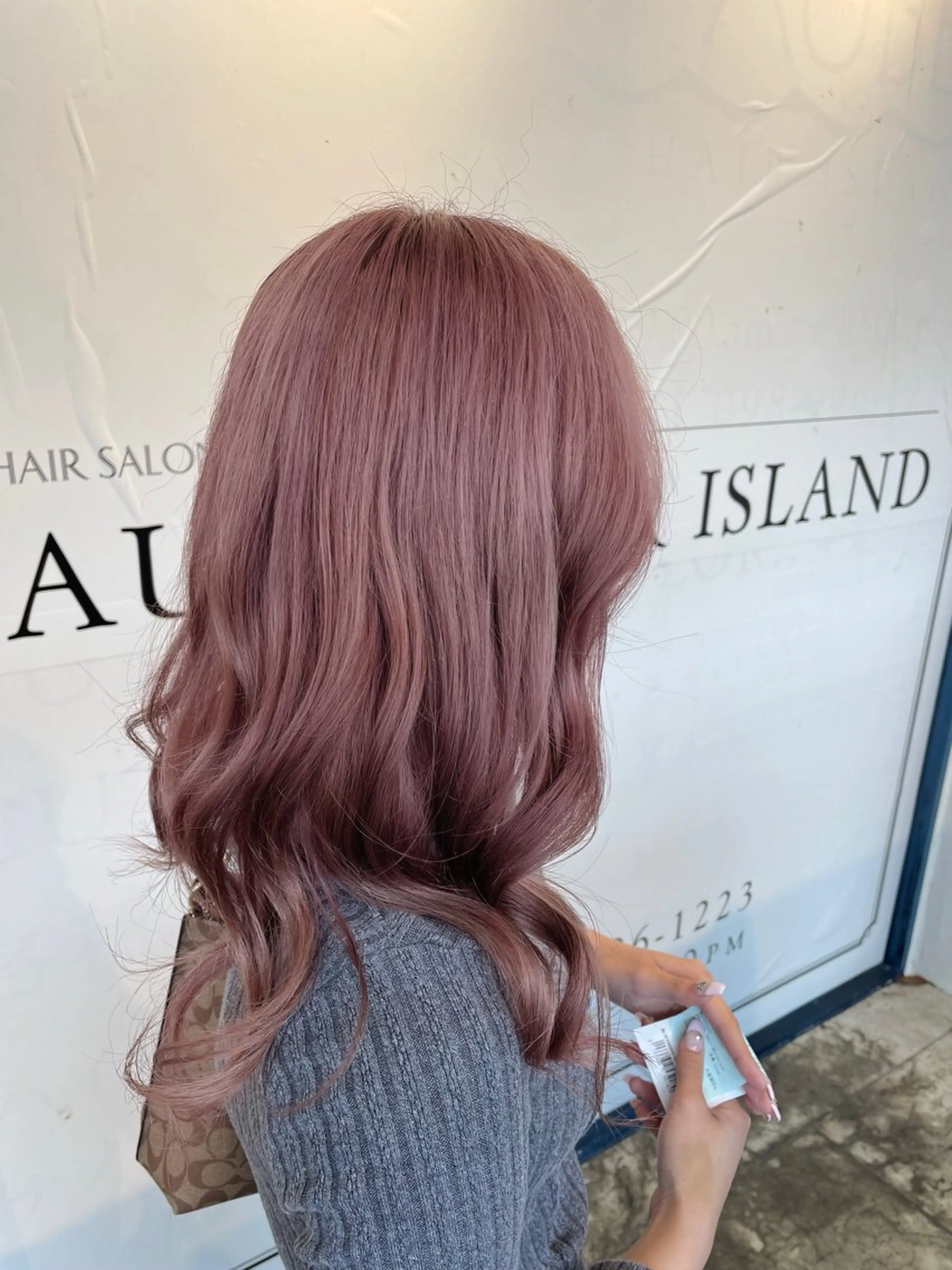 セミロング カラー 高橋 恵のヘアスタイル