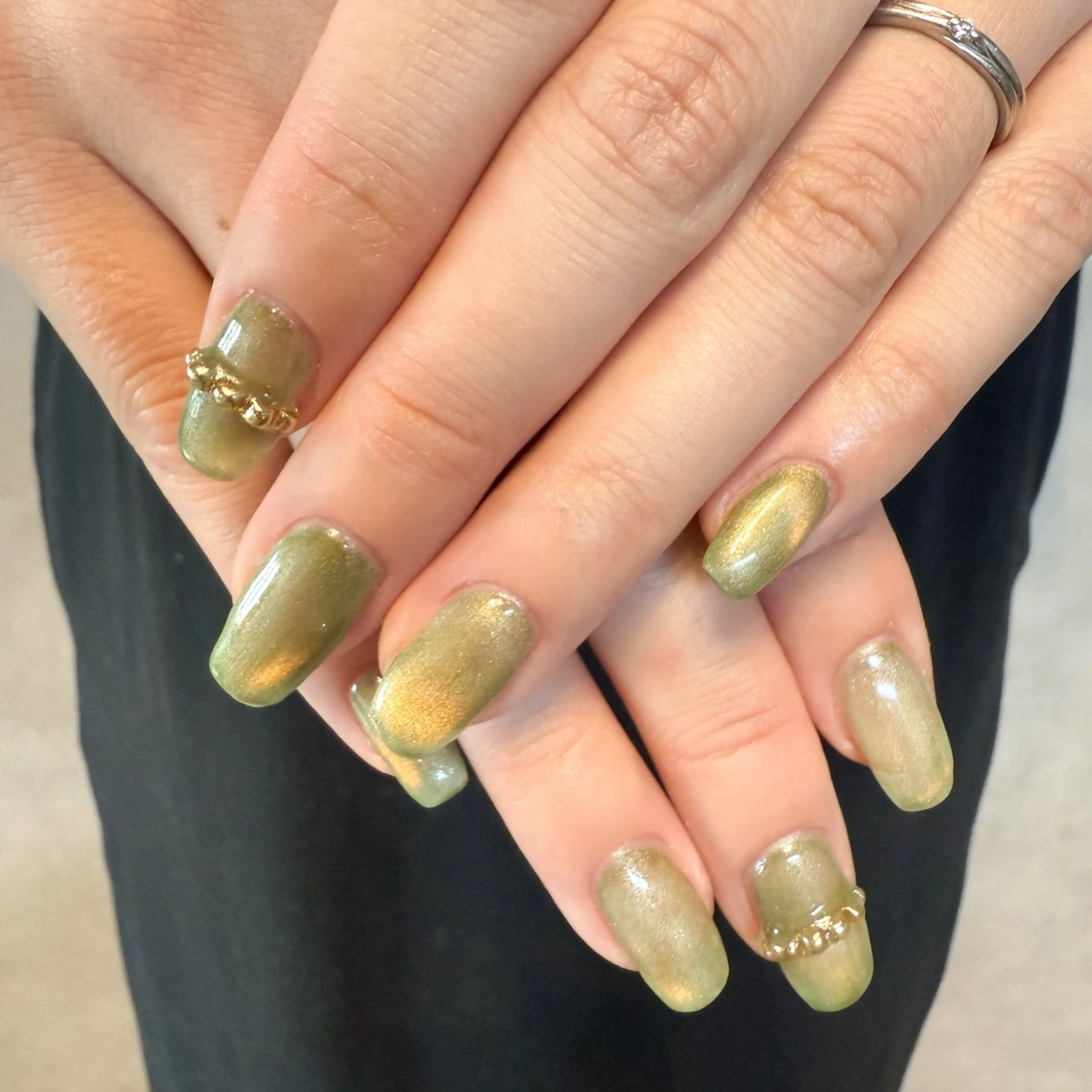 ネイル マグネットネイル シンプルネイル Quesera. nail  yuuのネイルデザイン