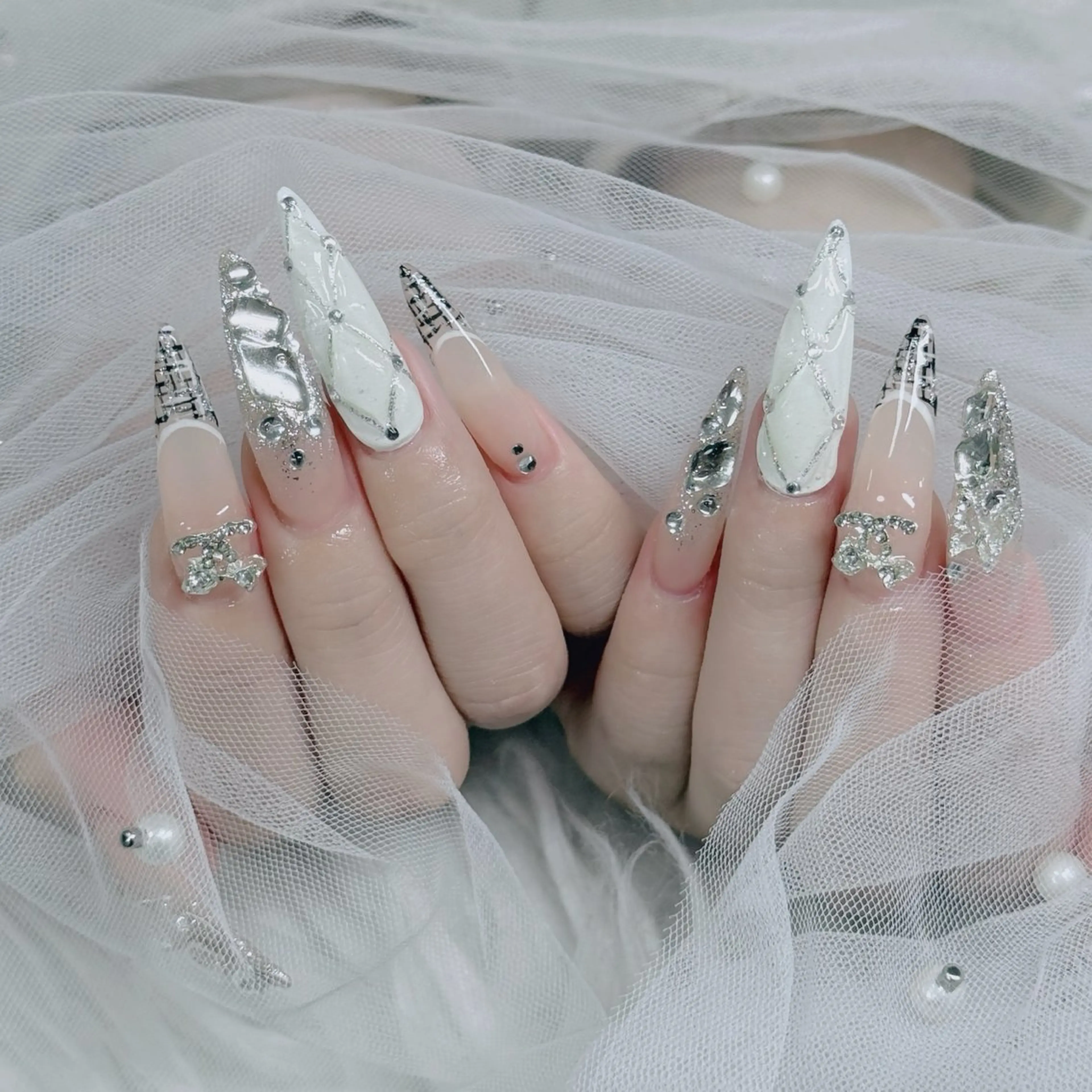 ネイル フットネイル フレンチネイル グラデーション 韓国ネイル ロングネイル ハンドネイル Hani Nail Salonのネイルデザイン