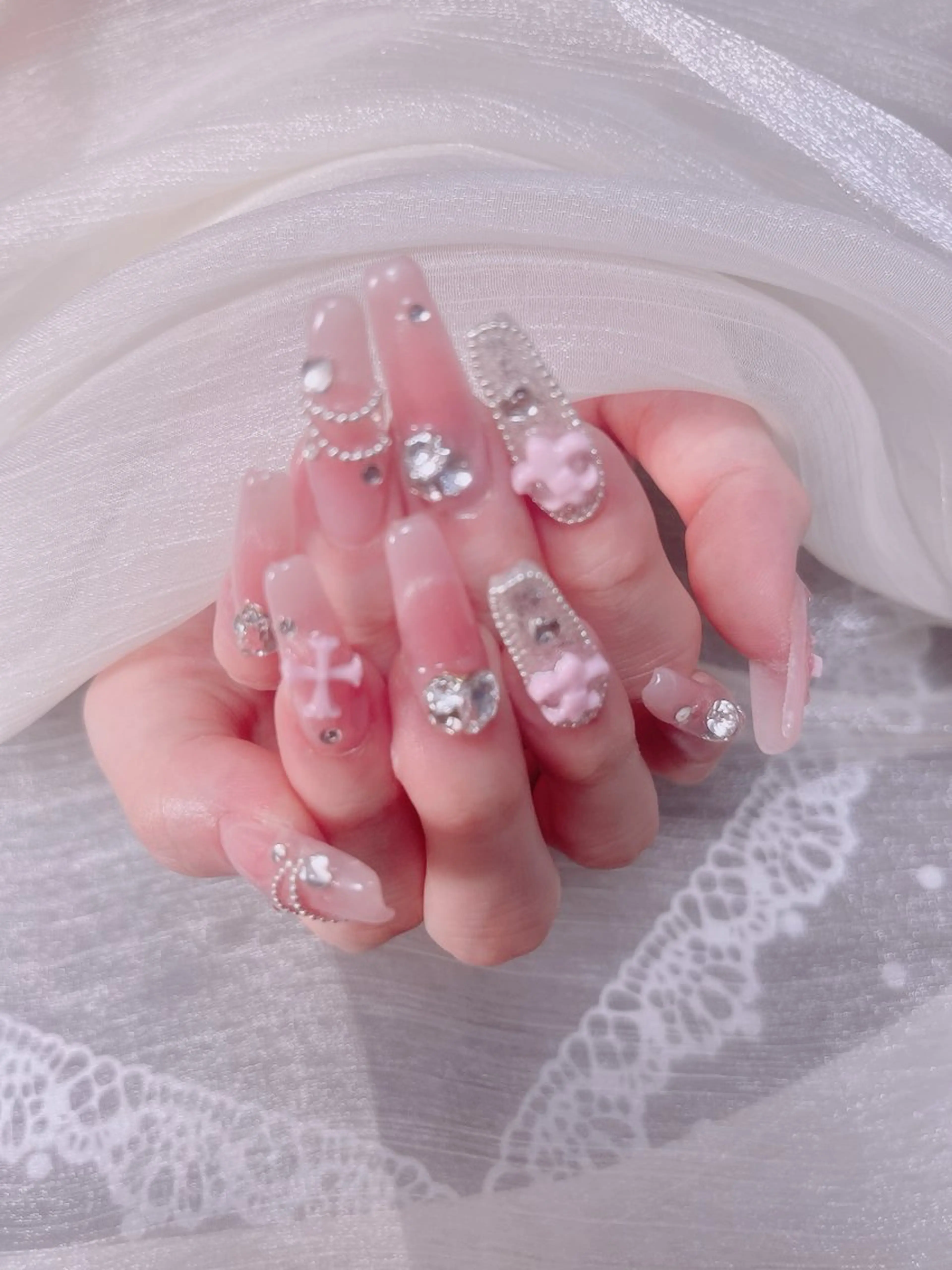 ネイル ハンドネイル KARI ネイルサロンのネイルデザイン