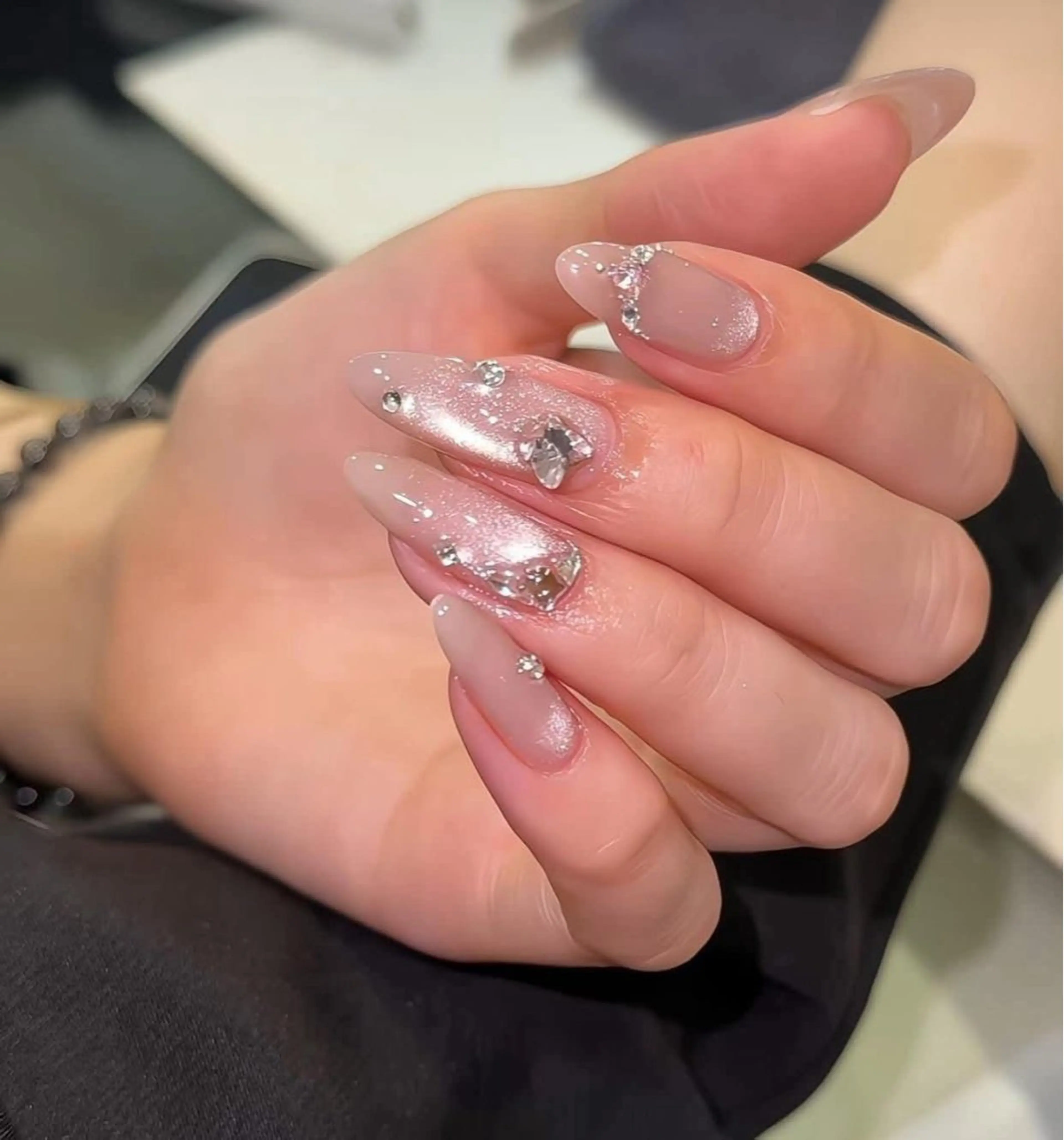 ネイル ハンドネイル T.Lee Nail Lilyのネイルデザイン