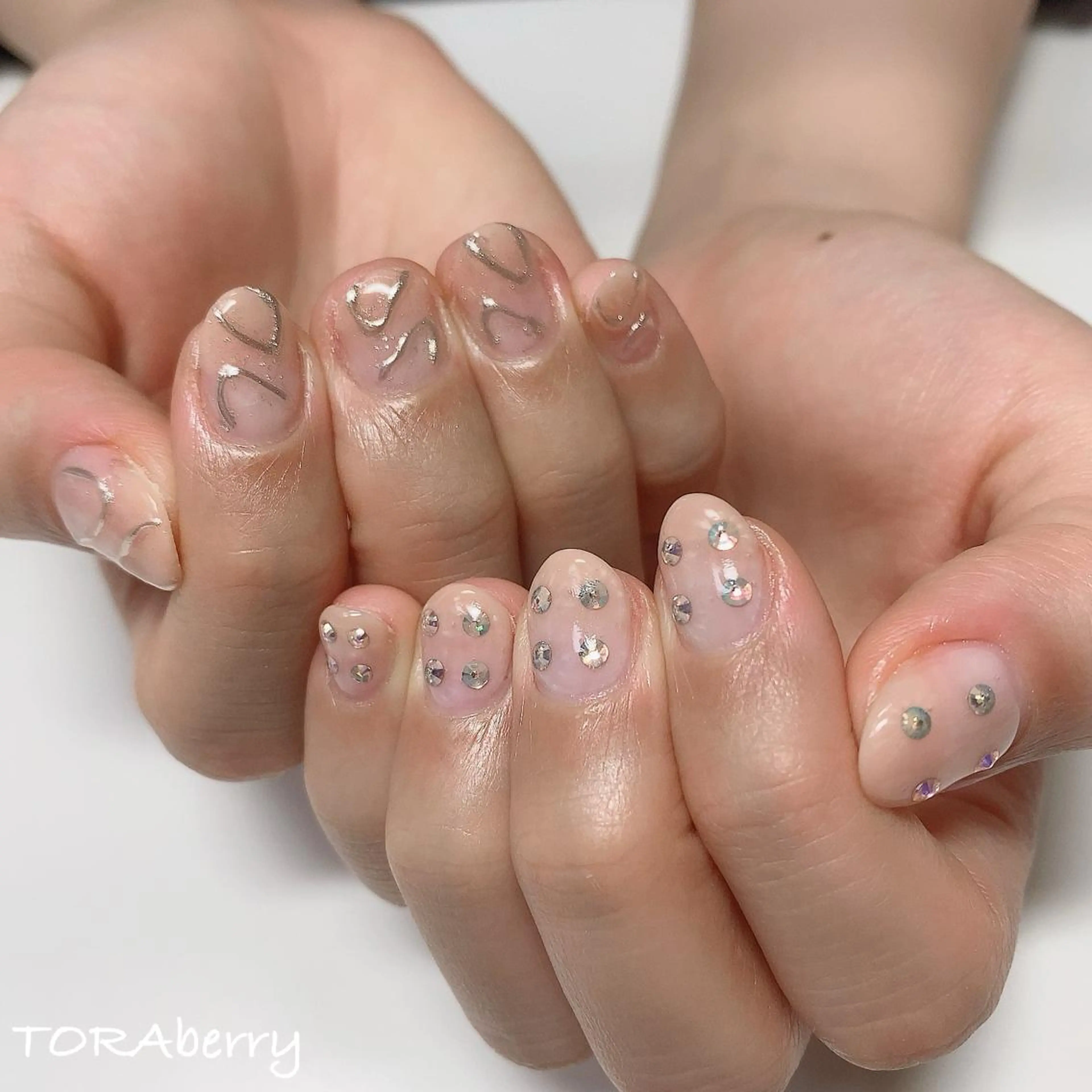 ネイル ハンドネイル ネイリスト なつみのネイルデザイン