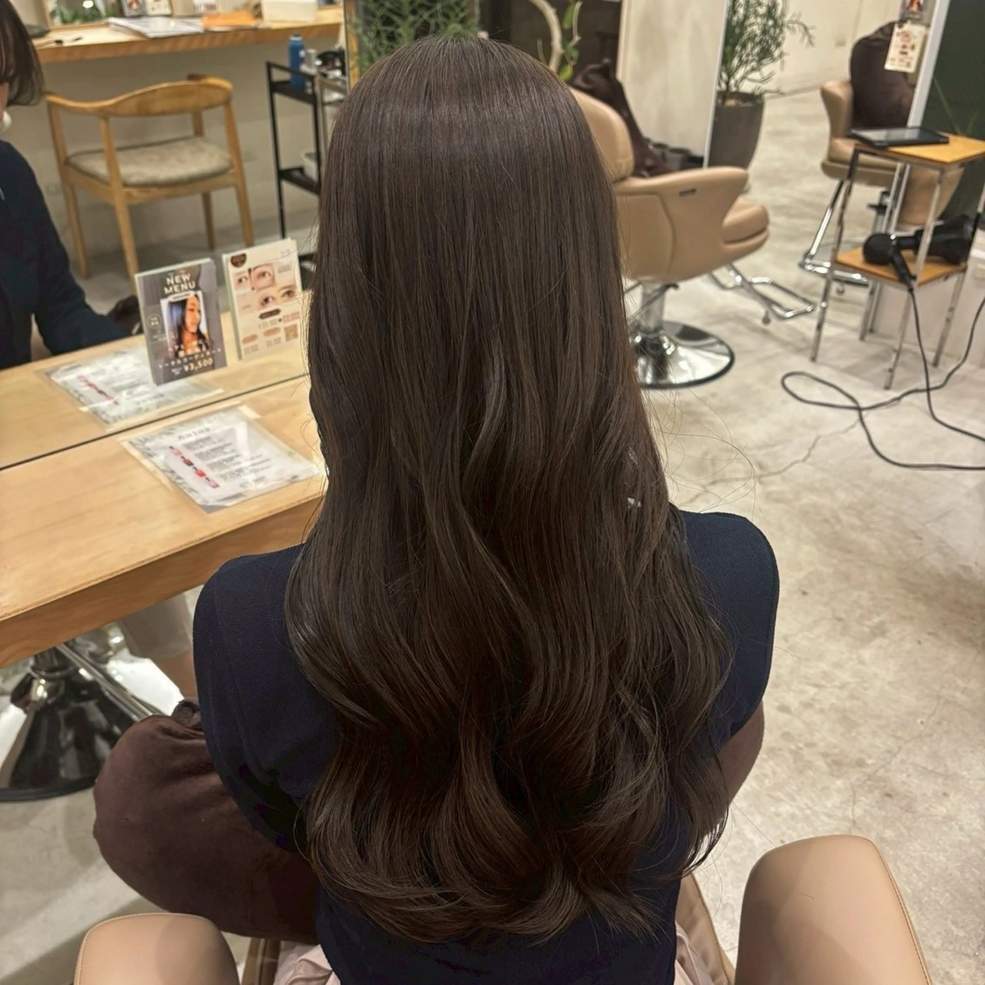 ロング カラー コタロウ ／白髪染めのヘアスタイル