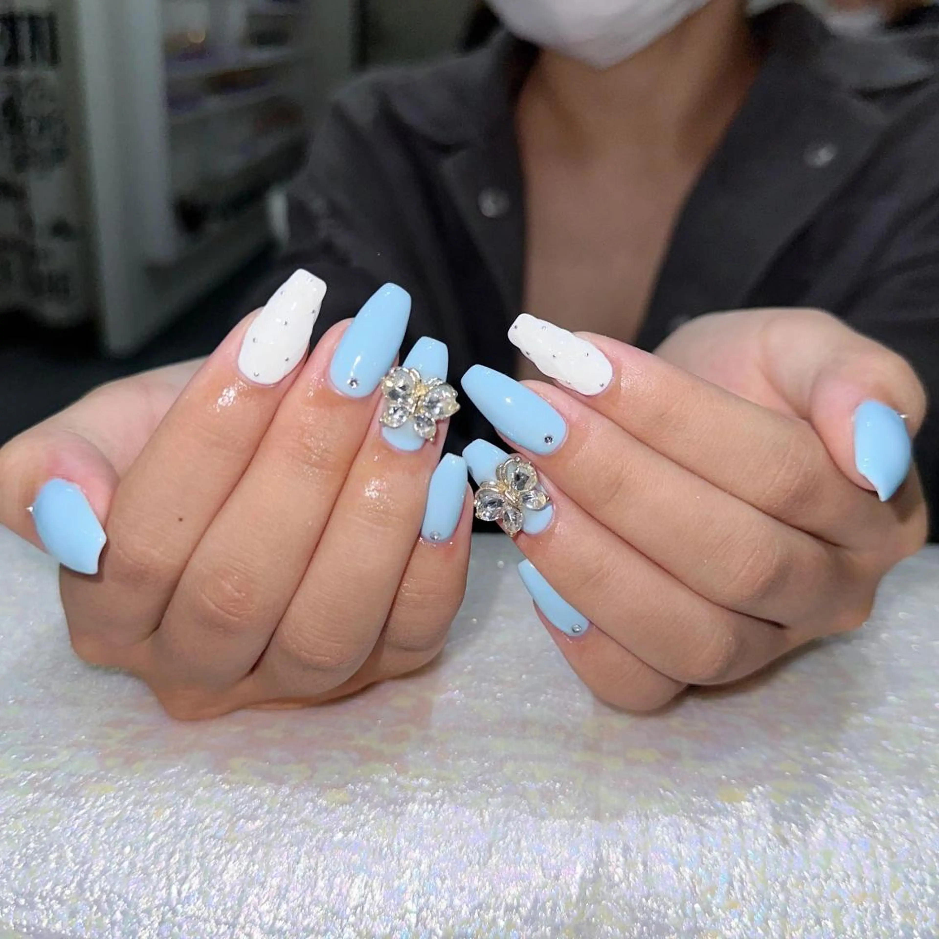 ネイル 長さ出し ネイルチップ Queens ひなのネイルデザイン