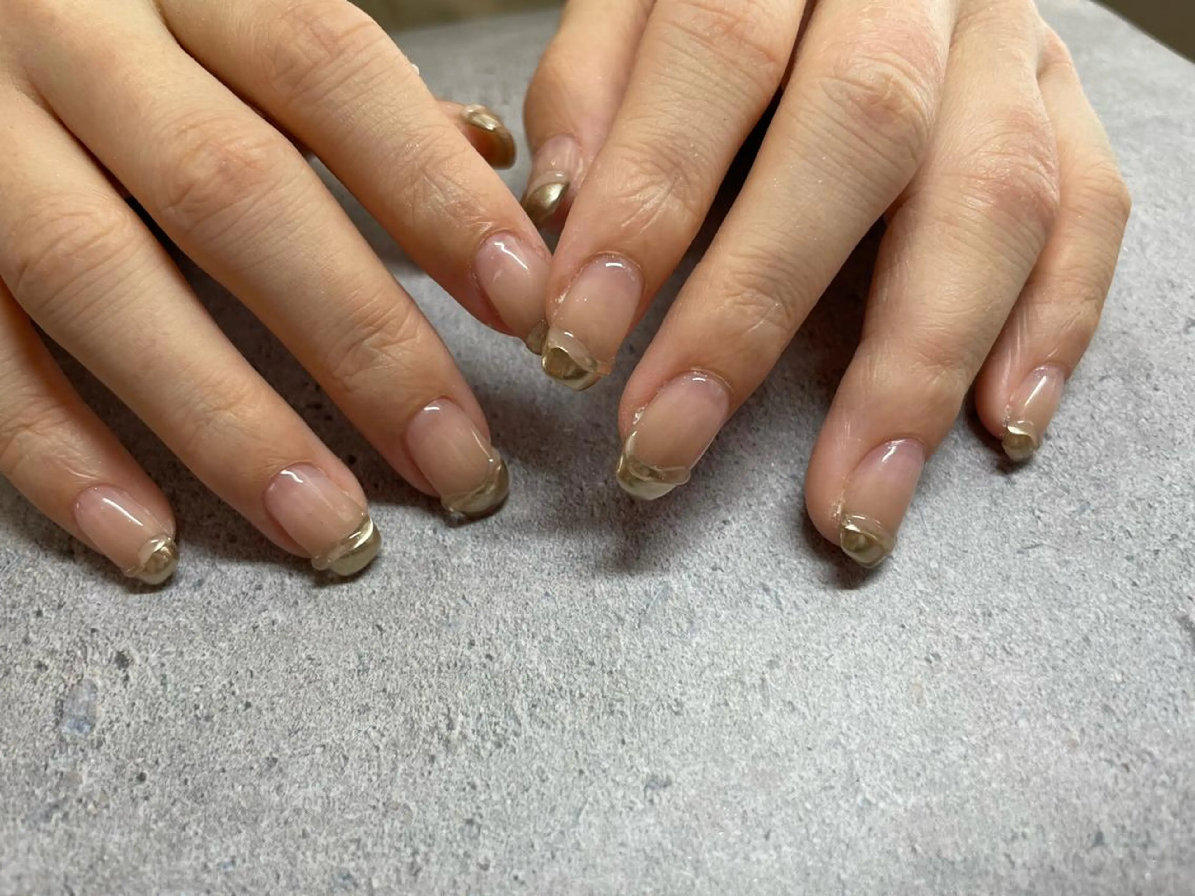 ミディアム ネイル Crescent Eye濱谷の眉毛・アイブロウイメージ