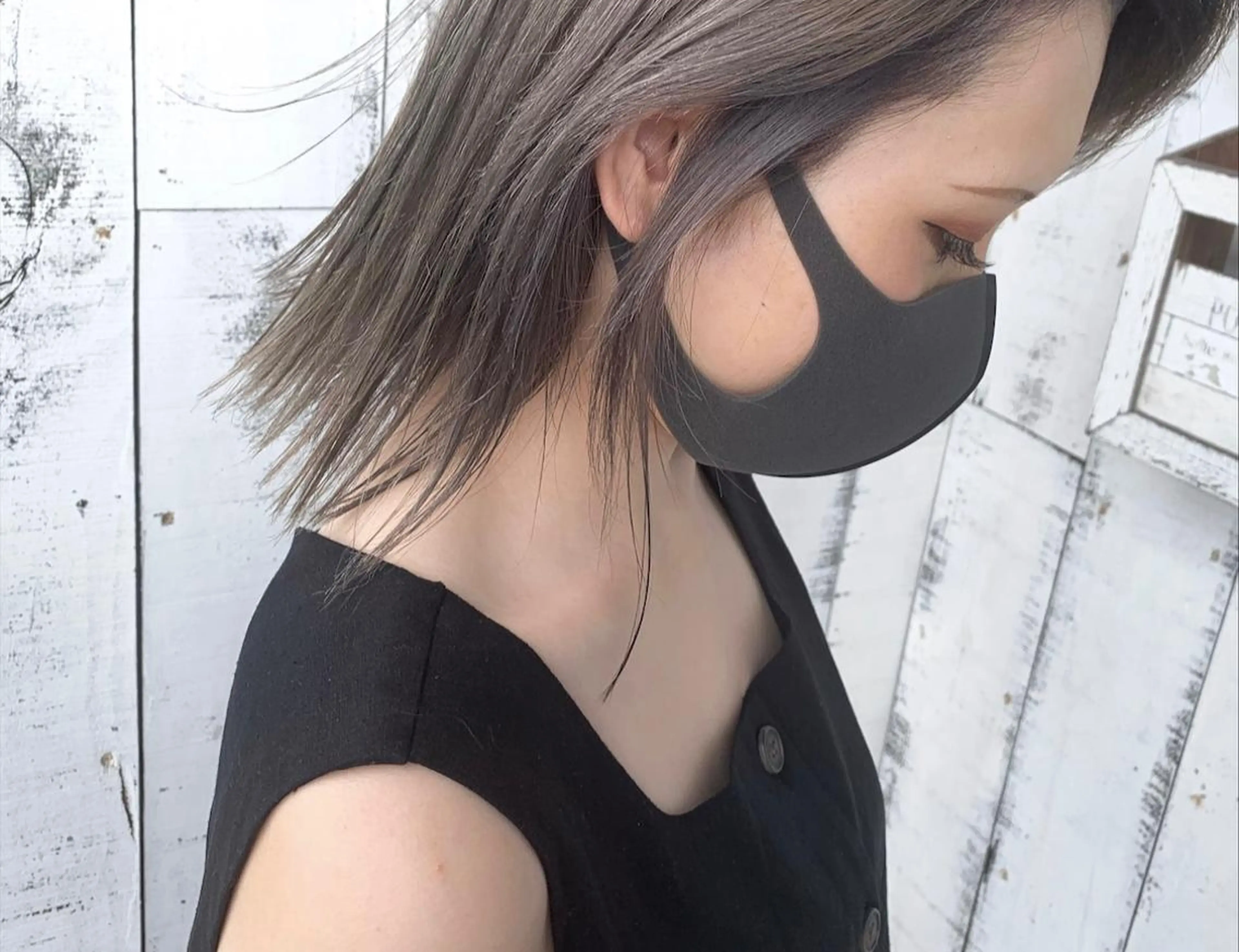 ミディアム カラー グレージュ ハイトーンカラー ハイトーングレージュ 金井愛華 【monolith】のヘアスタイル