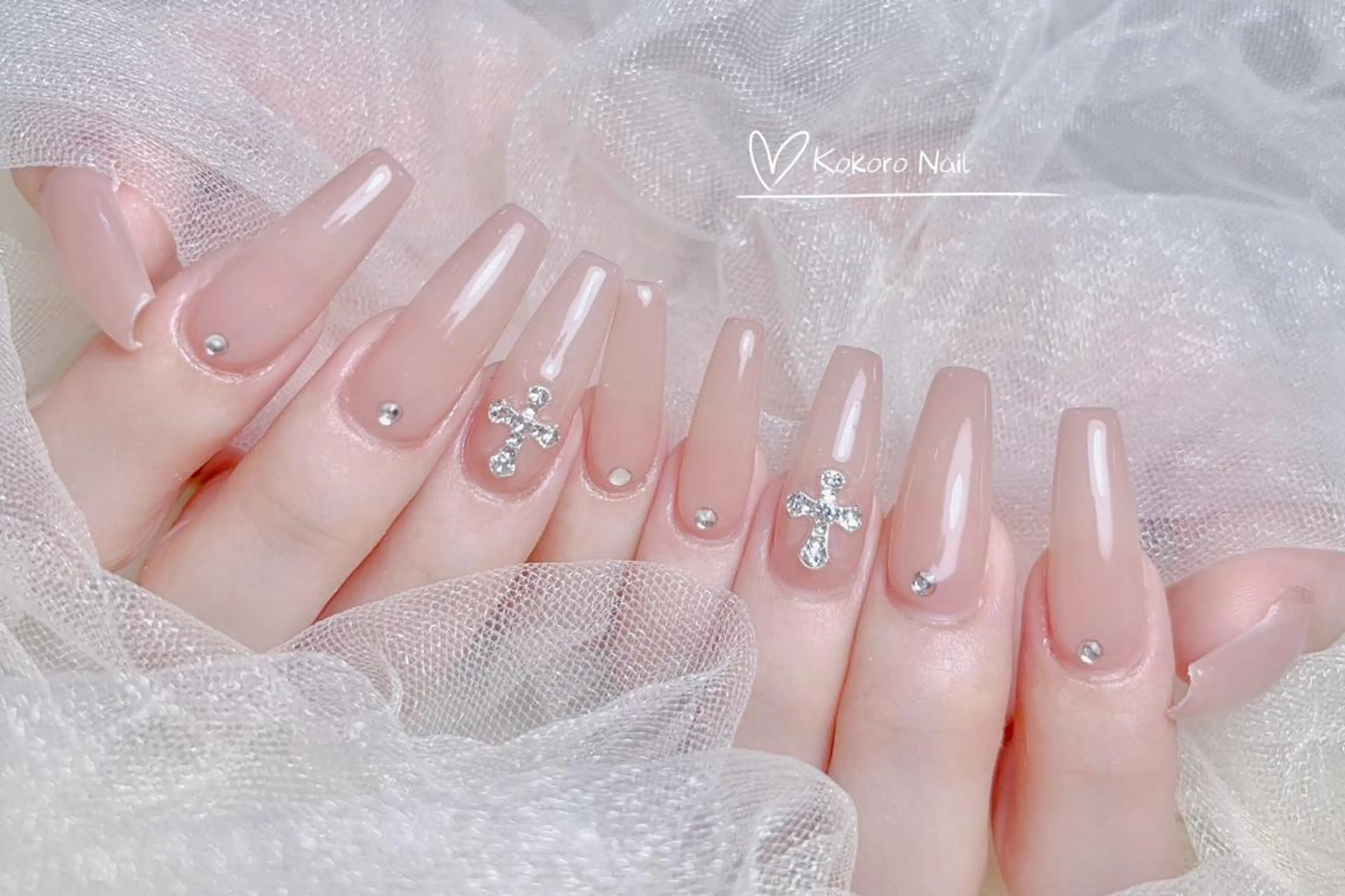 ネイル ハンドネイル ハンドケア Christina 🌸のネイルデザイン