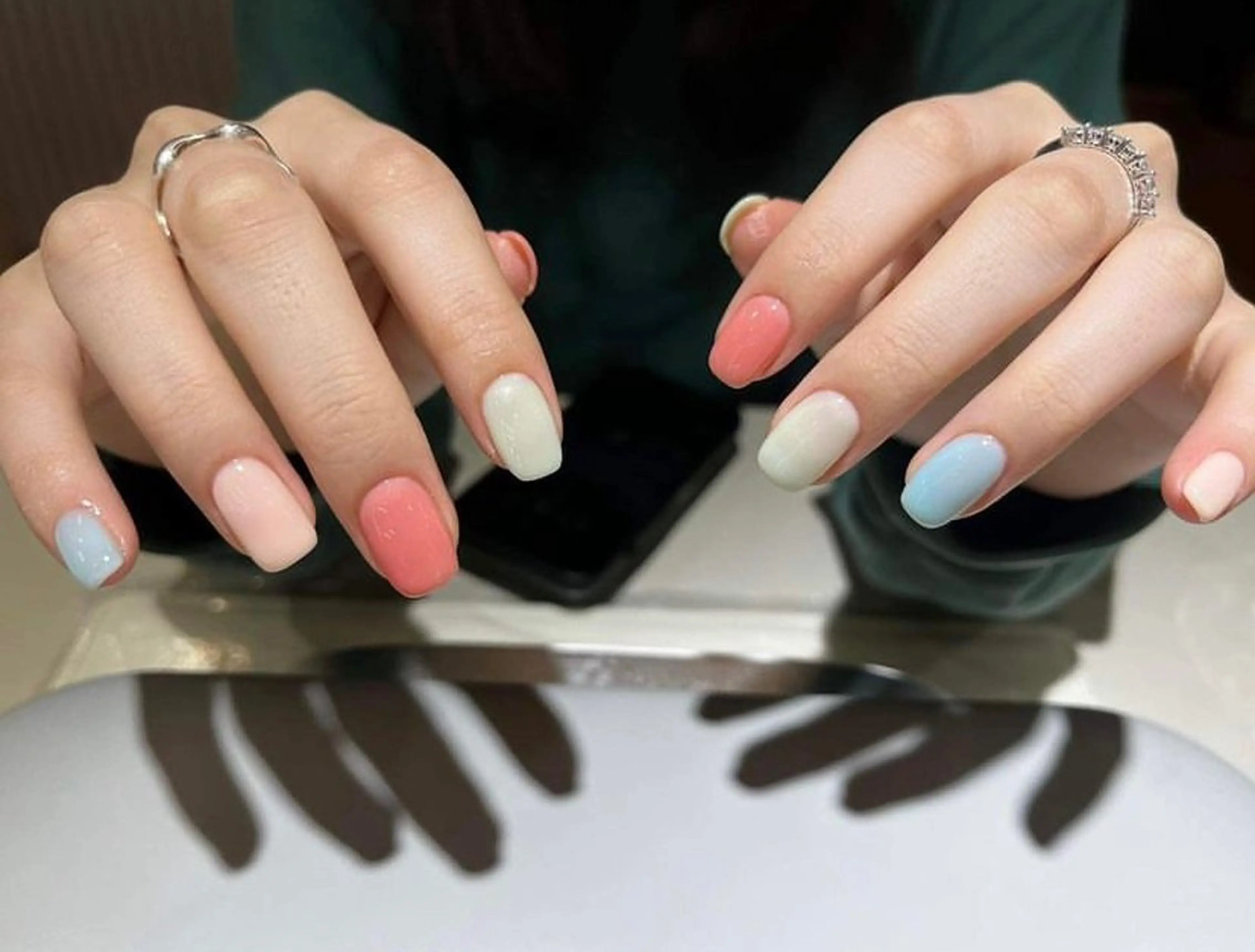 （オフ有り）スペシャルワンカラー🧡💜💙💚の写真