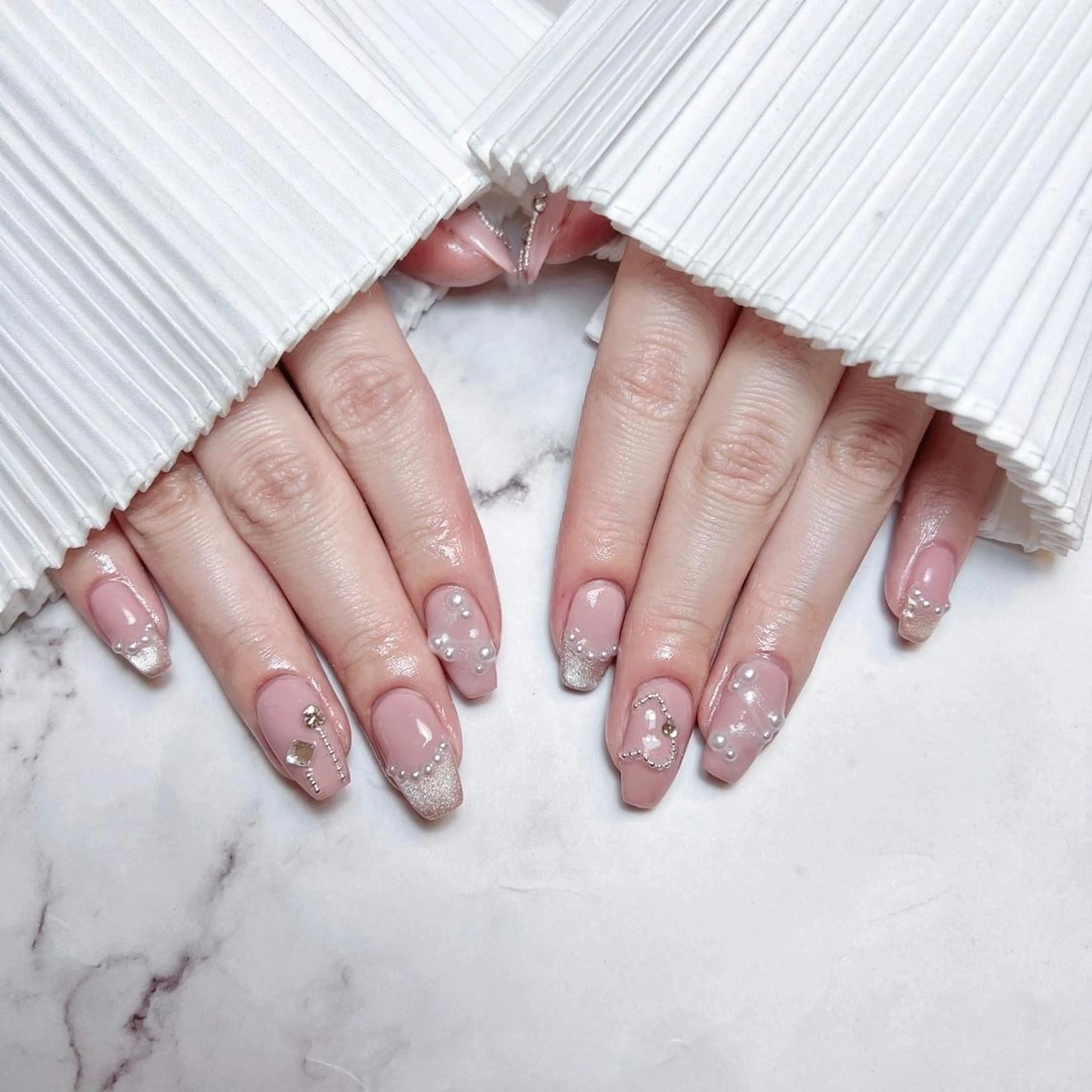 ネイル RAFFINE haru🦋🩵のネイルデザイン