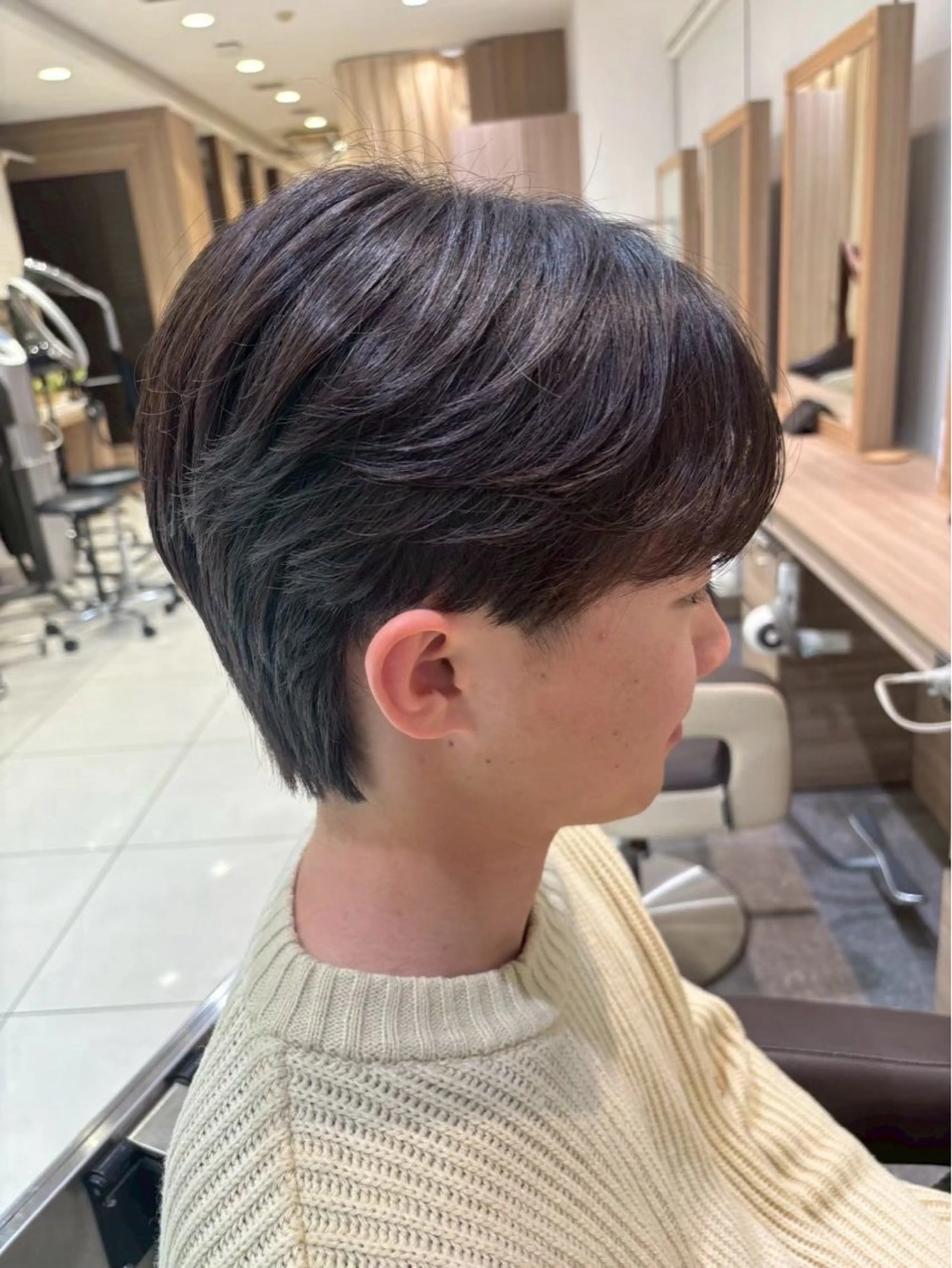 ショート パーマ メンズ 岡野 未夢のヘアスタイル