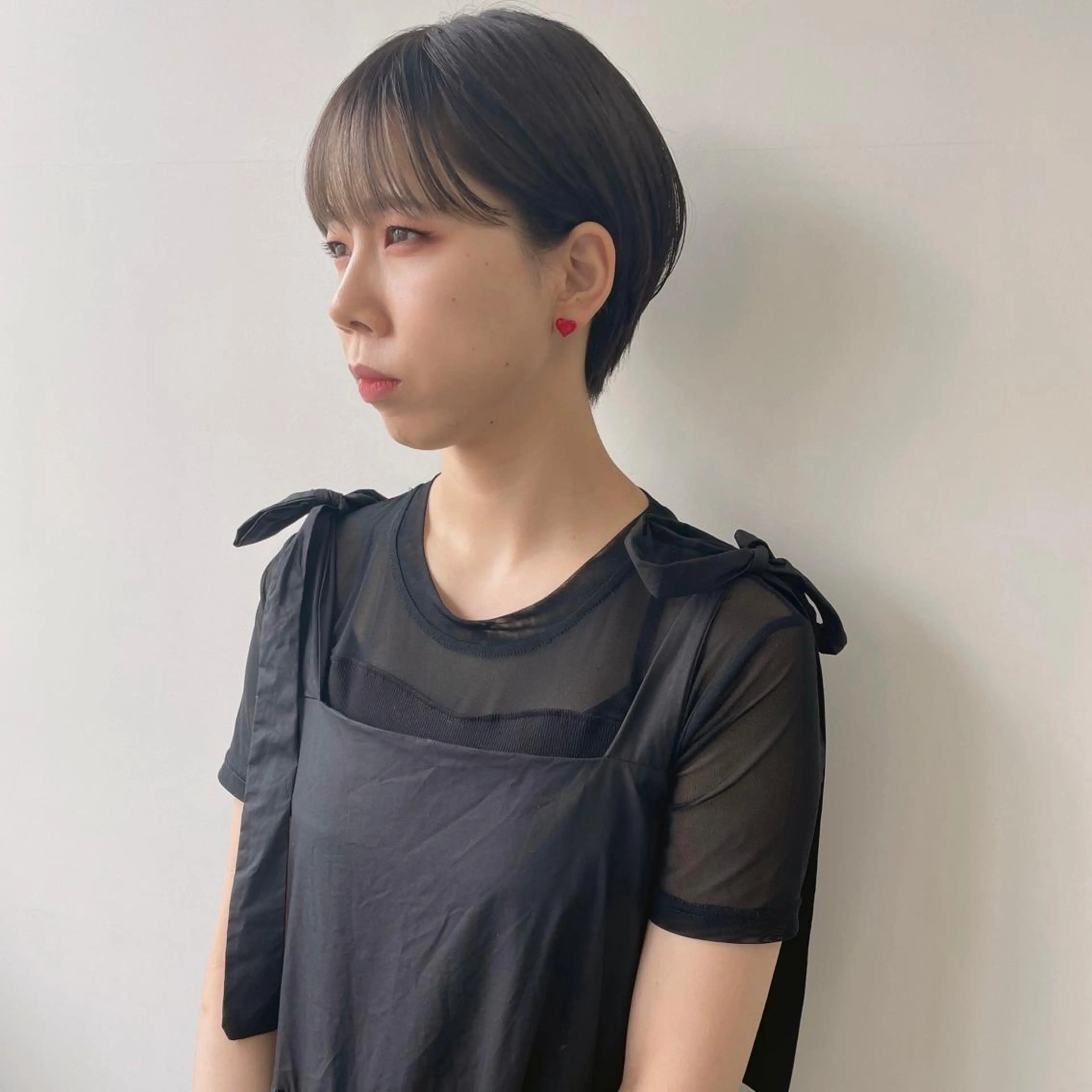 ショート カラー ショートボブ 黒髪 ボブ ショートヘア ヘアカラー スギヤマ ショウゴのヘアスタイル