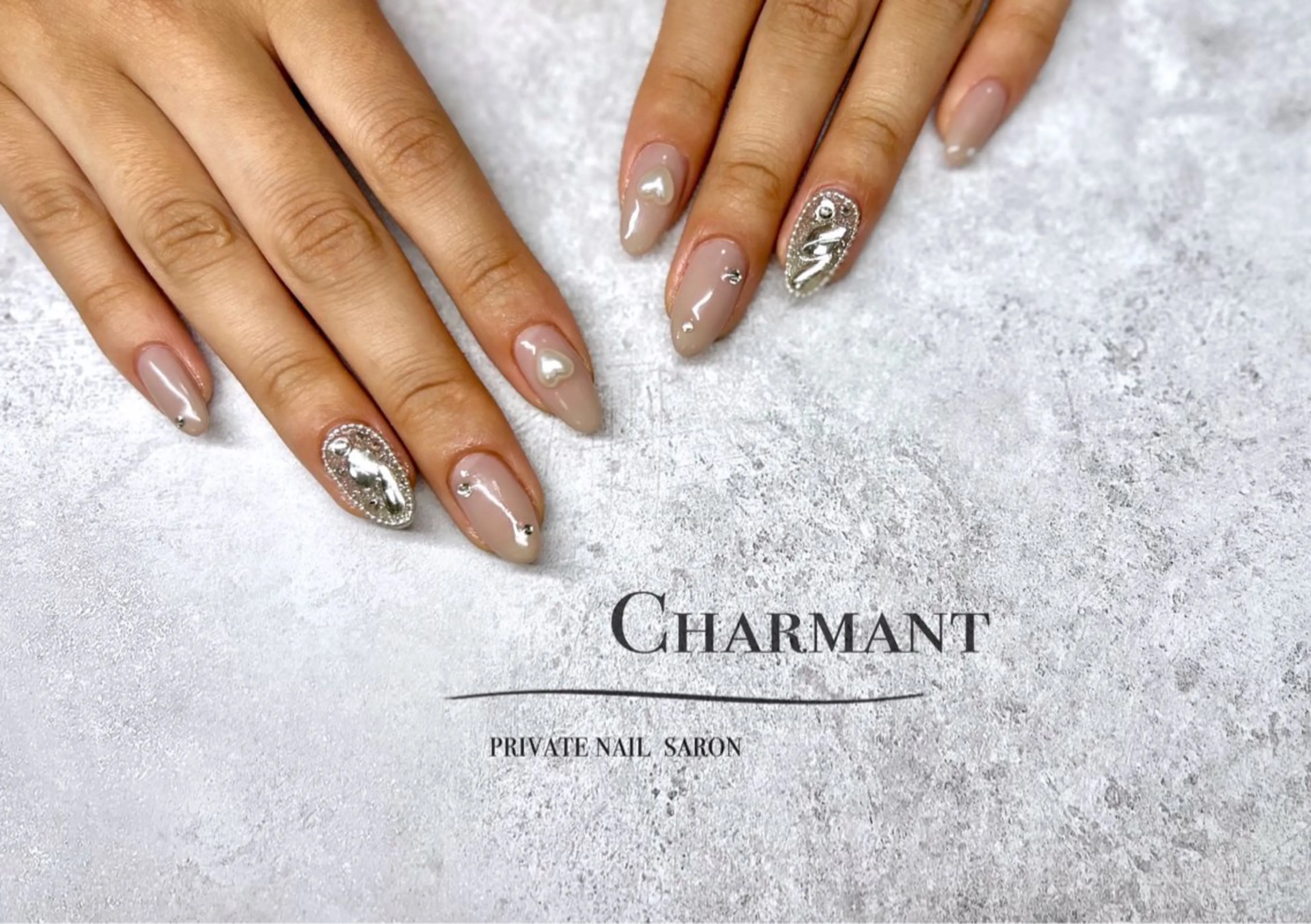 ネイル ハンドネイル Minako 【Charmant】のネイルデザイン