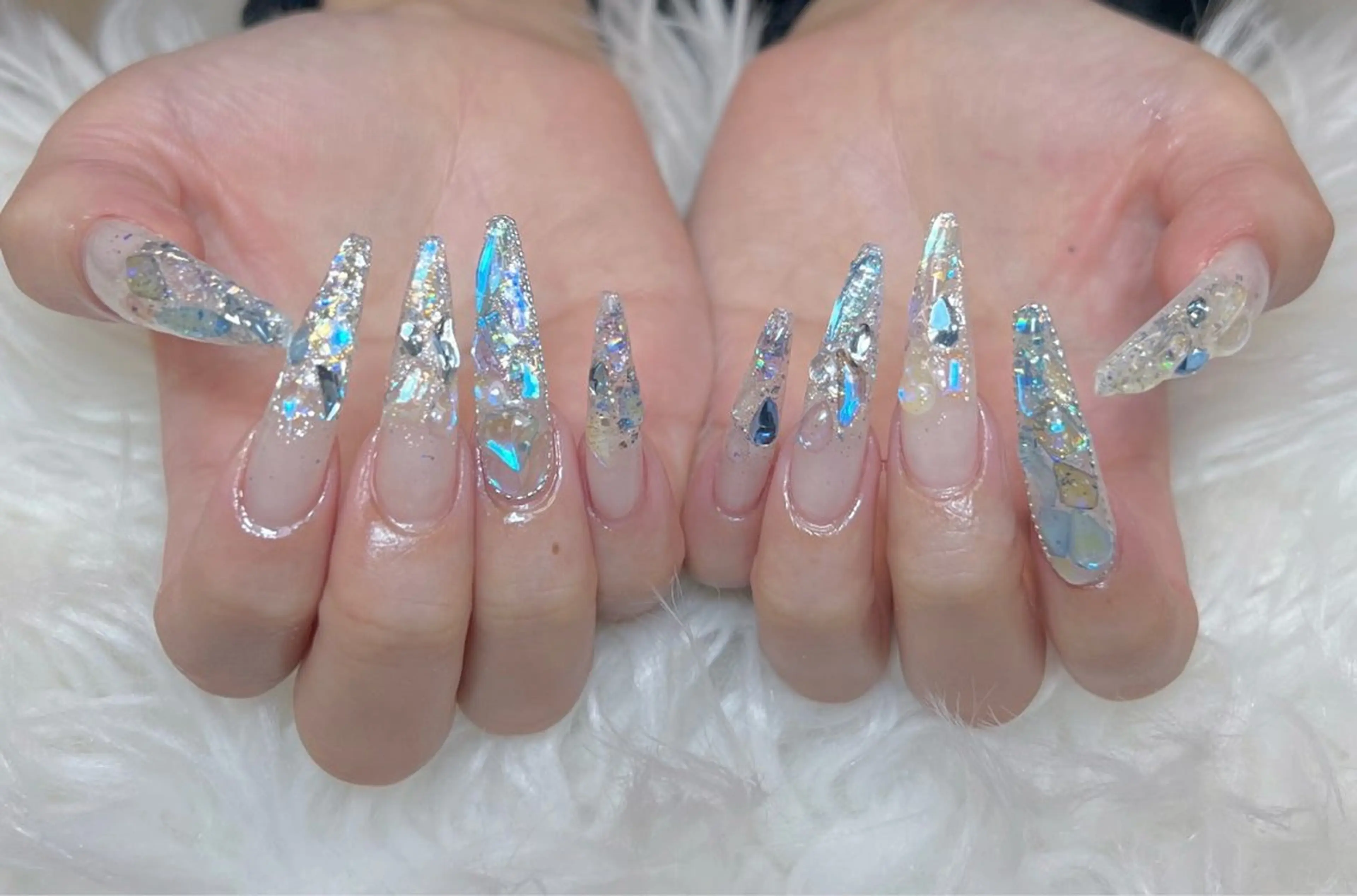 ネイル アートネイル オーロラネイル チークネイル 長さ出し フットネイル Miya _nailのネイルデザイン