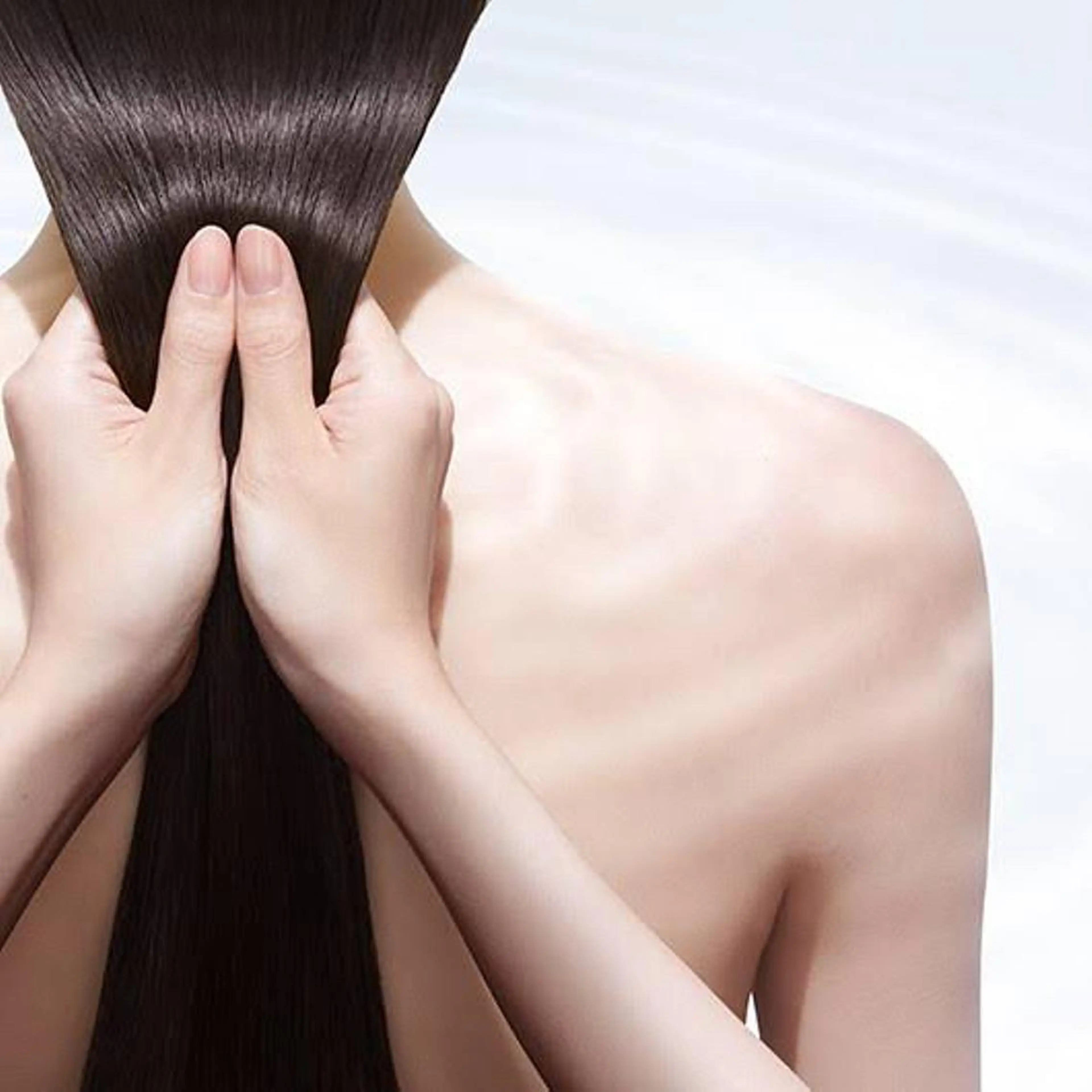 SAKINO． ベージュカラーのヘアスタイル