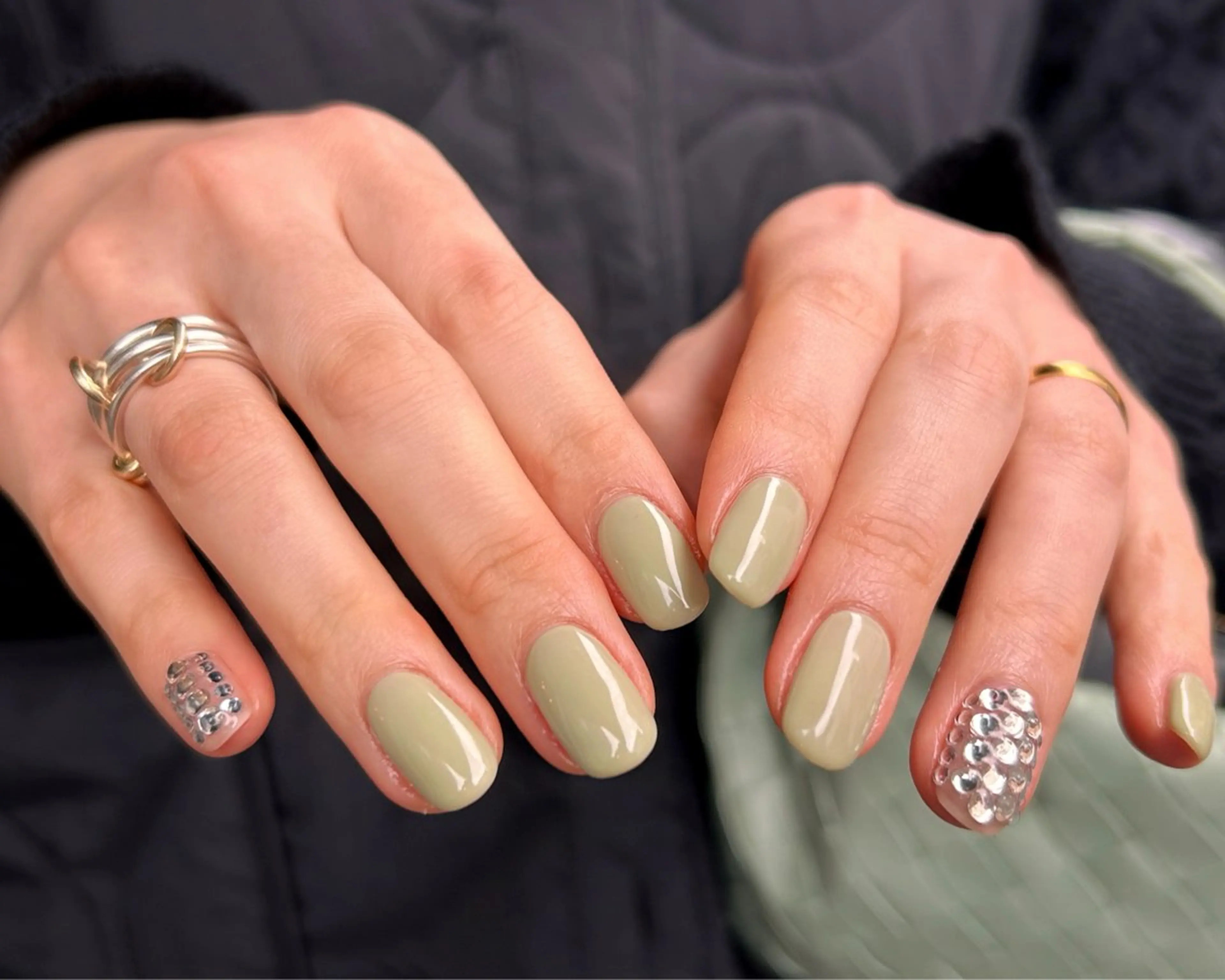 ネイル キラキラネイル ショートネイル シンプルネイル ハンドネイル MILE. mukonosouのネイルデザイン