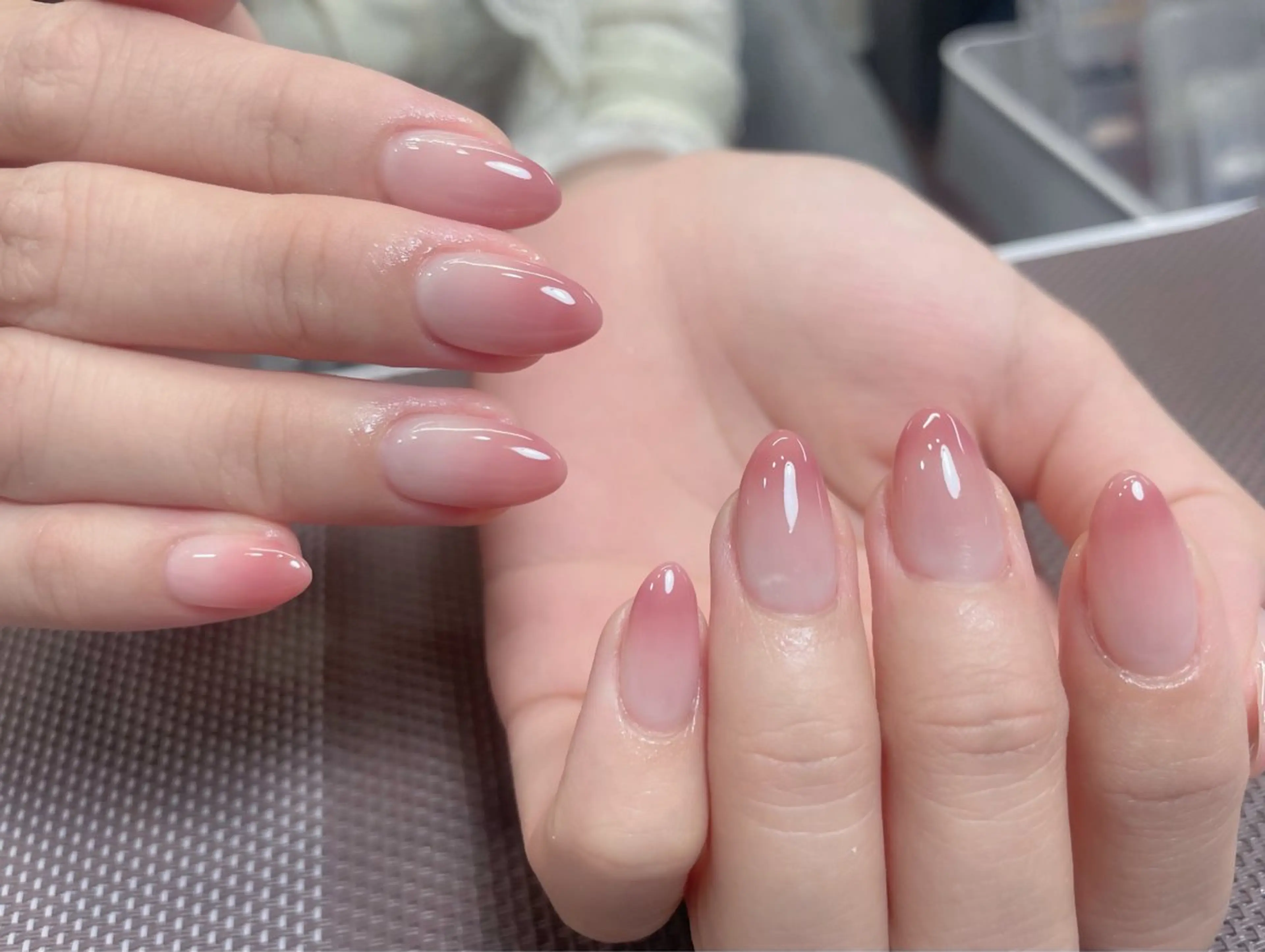 ネイル チークネイル 長さ出し フレンチネイル グラデーション キラキラネイル 中野駅から2分 MEO NAILのネイルデザイン