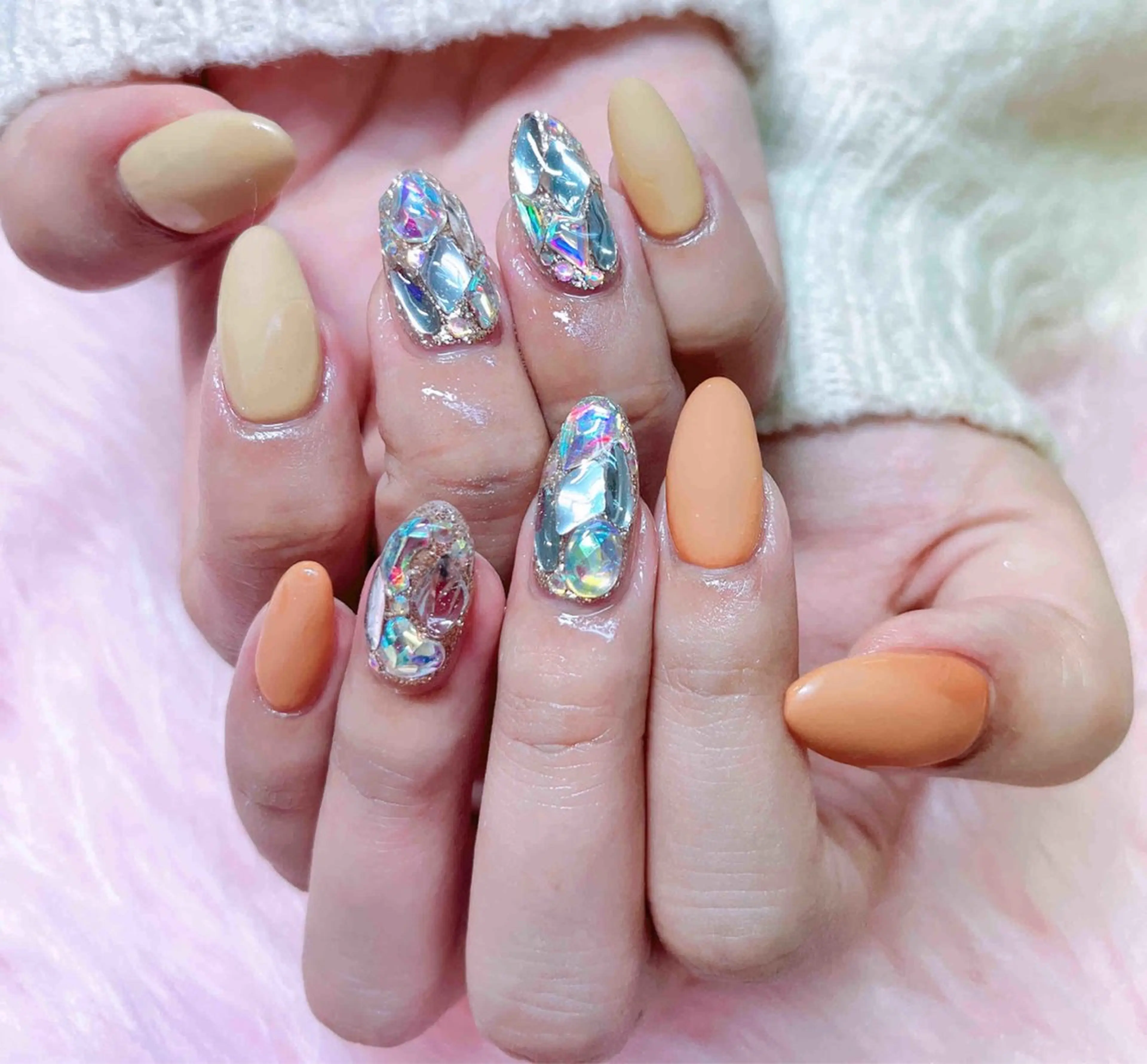 ネイル ハンドネイル MoonNail ユリ🌸のネイルデザイン