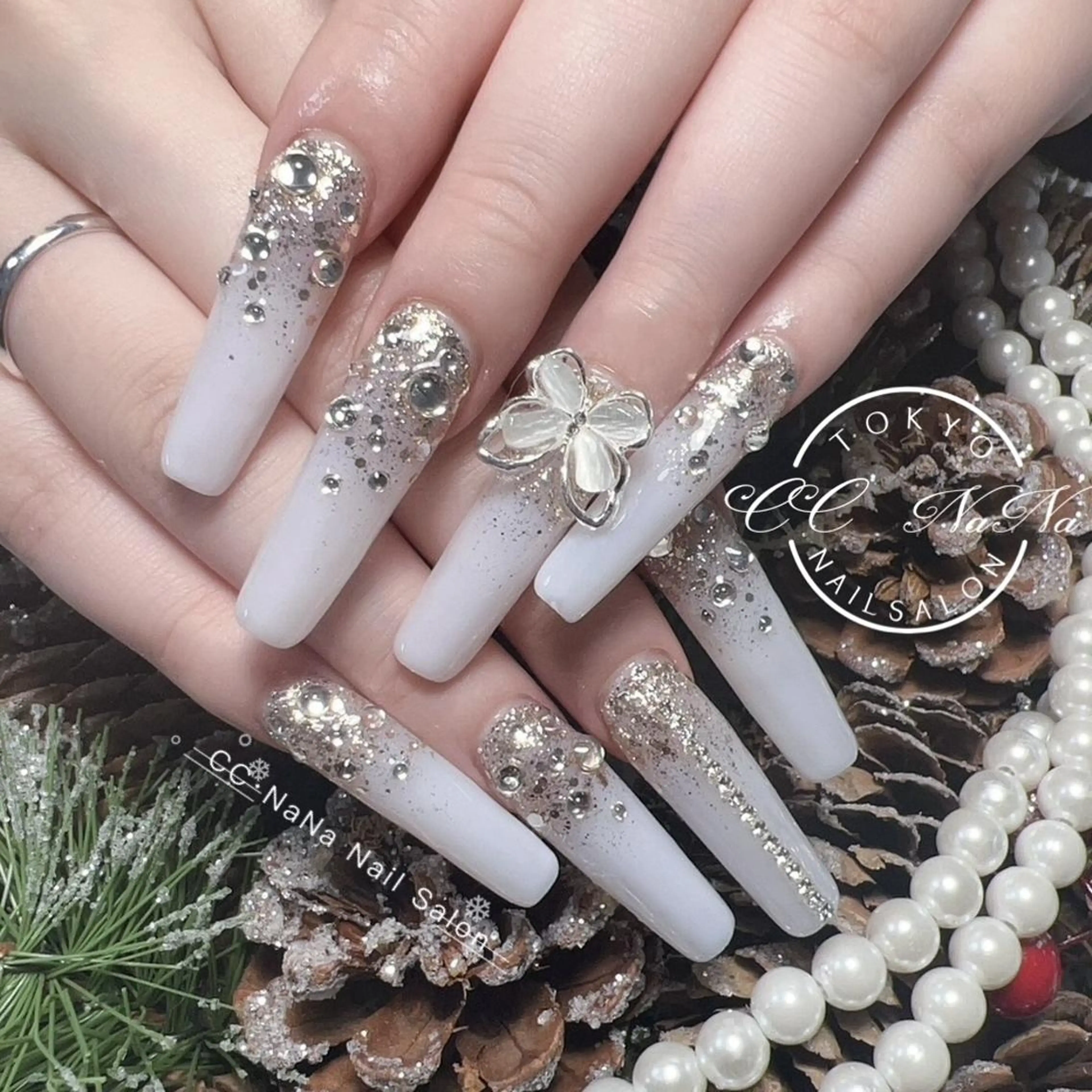 ネイル 櫻井 ゆきのネイルデザイン