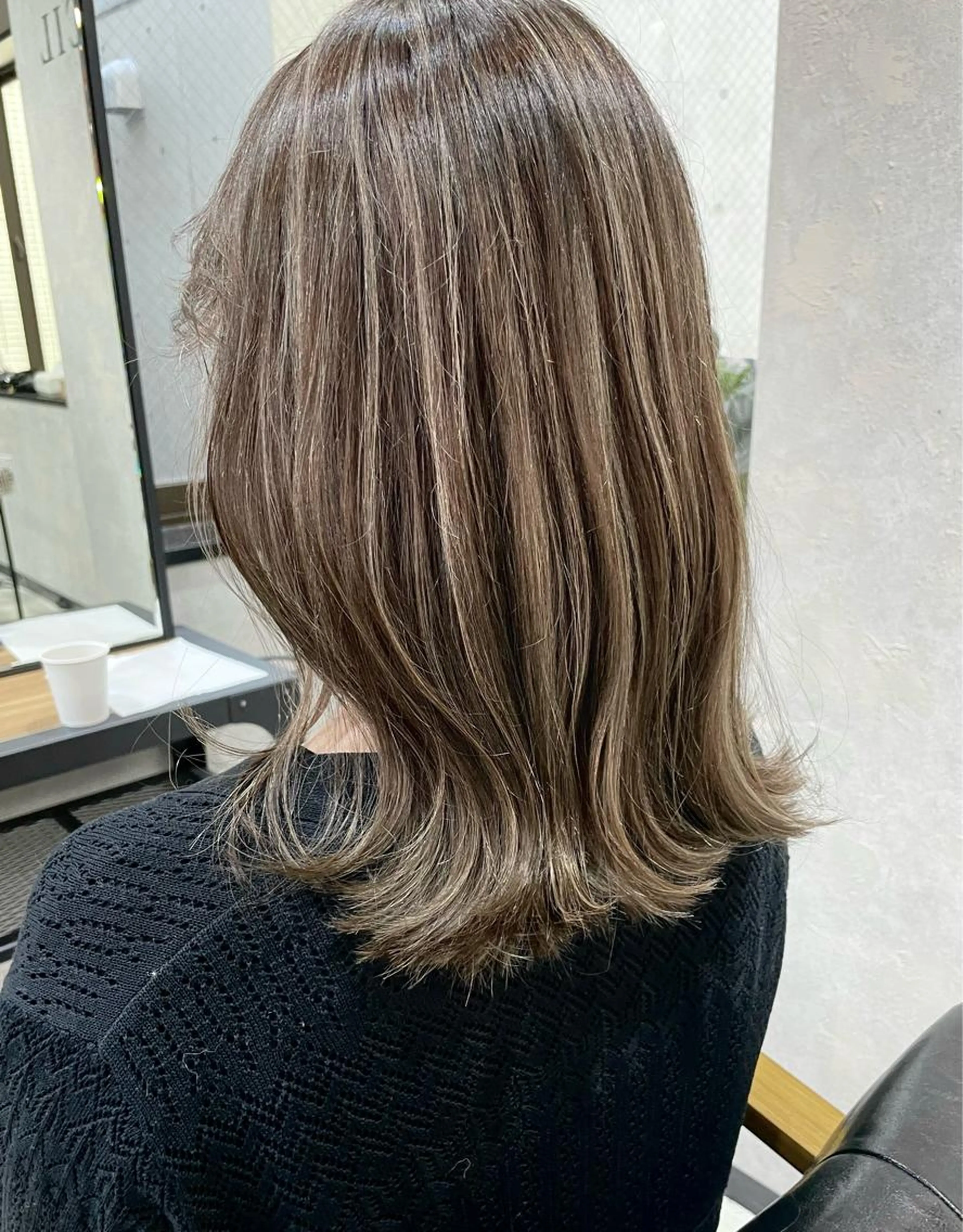 《ダメージ抑えたい方は》ケアブリーチハイライト+トリートメントの写真