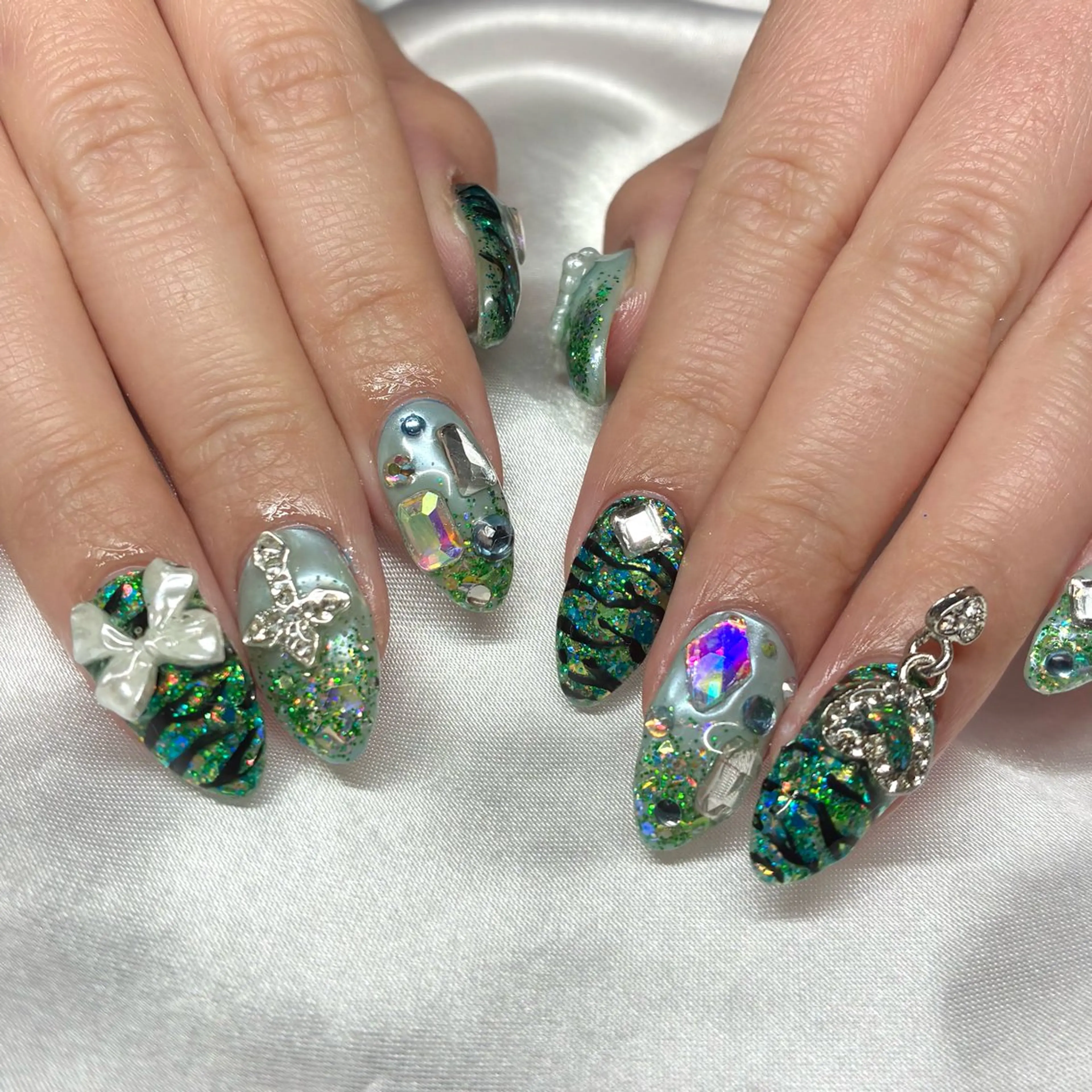 ネイル ハンドネイル Nail ヌシん家 AKANEのネイルデザイン
