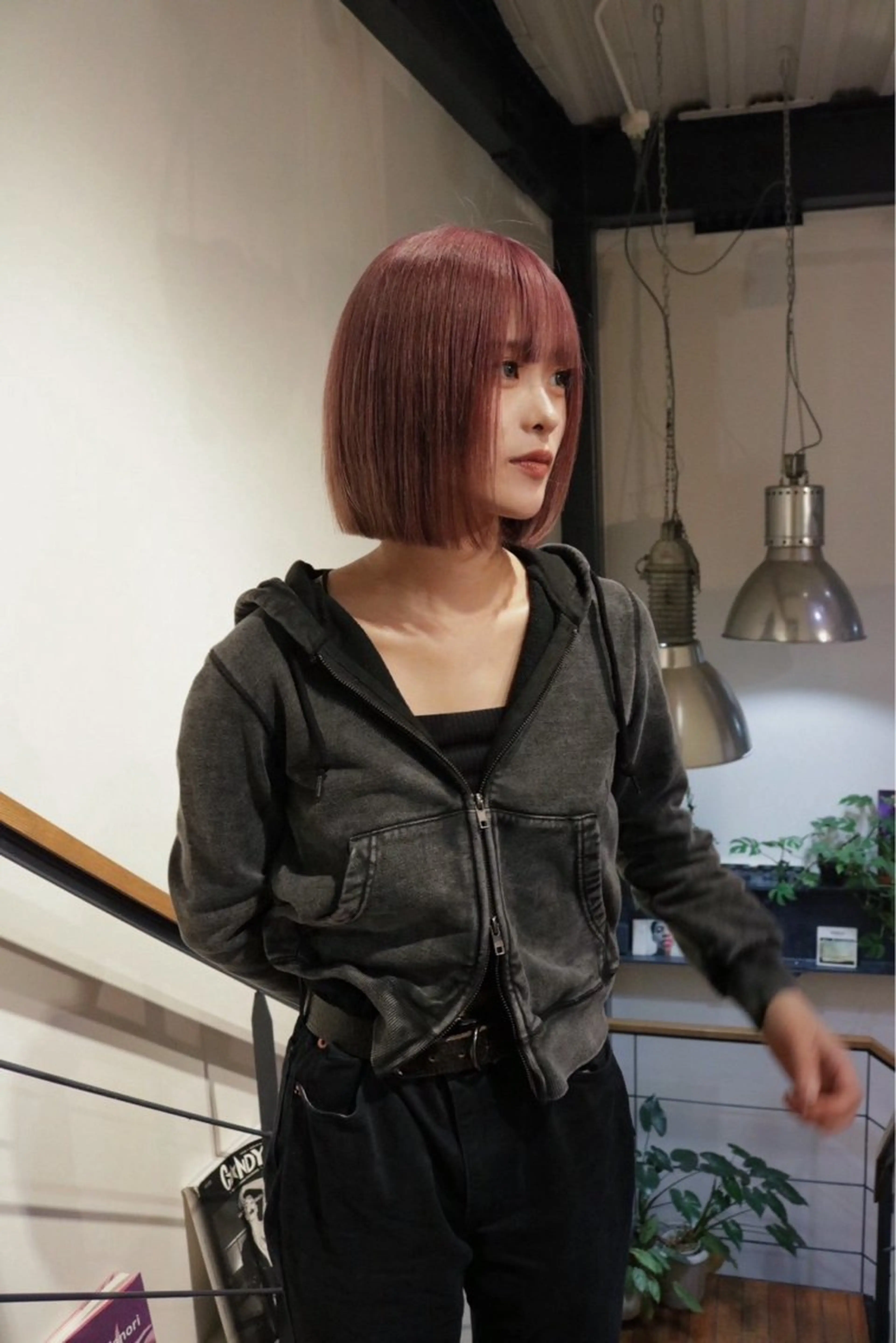 カラー 山本 絢菜のヘアスタイル