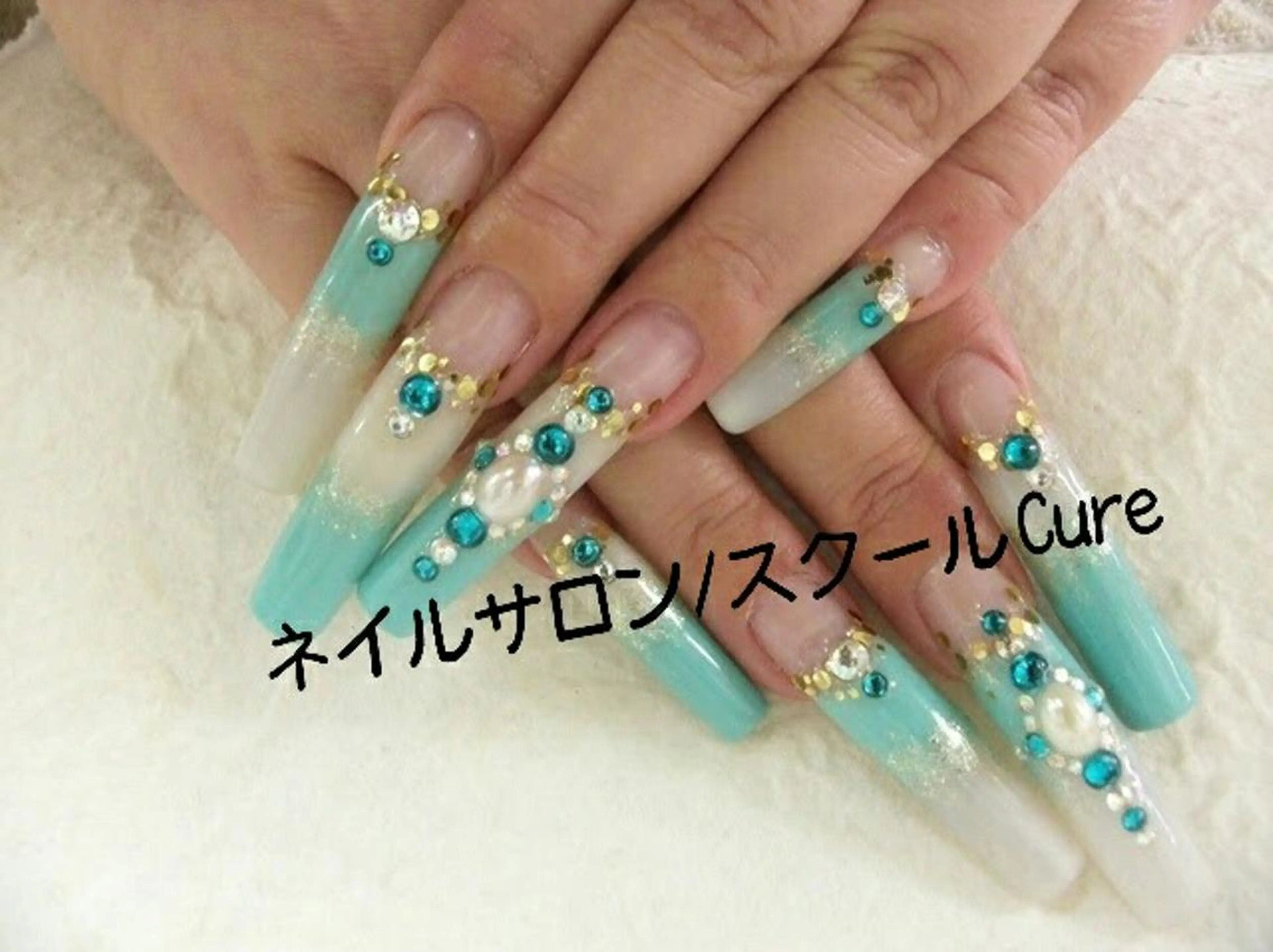 ロング ネイル ネイルサロン Cureのネイルデザイン