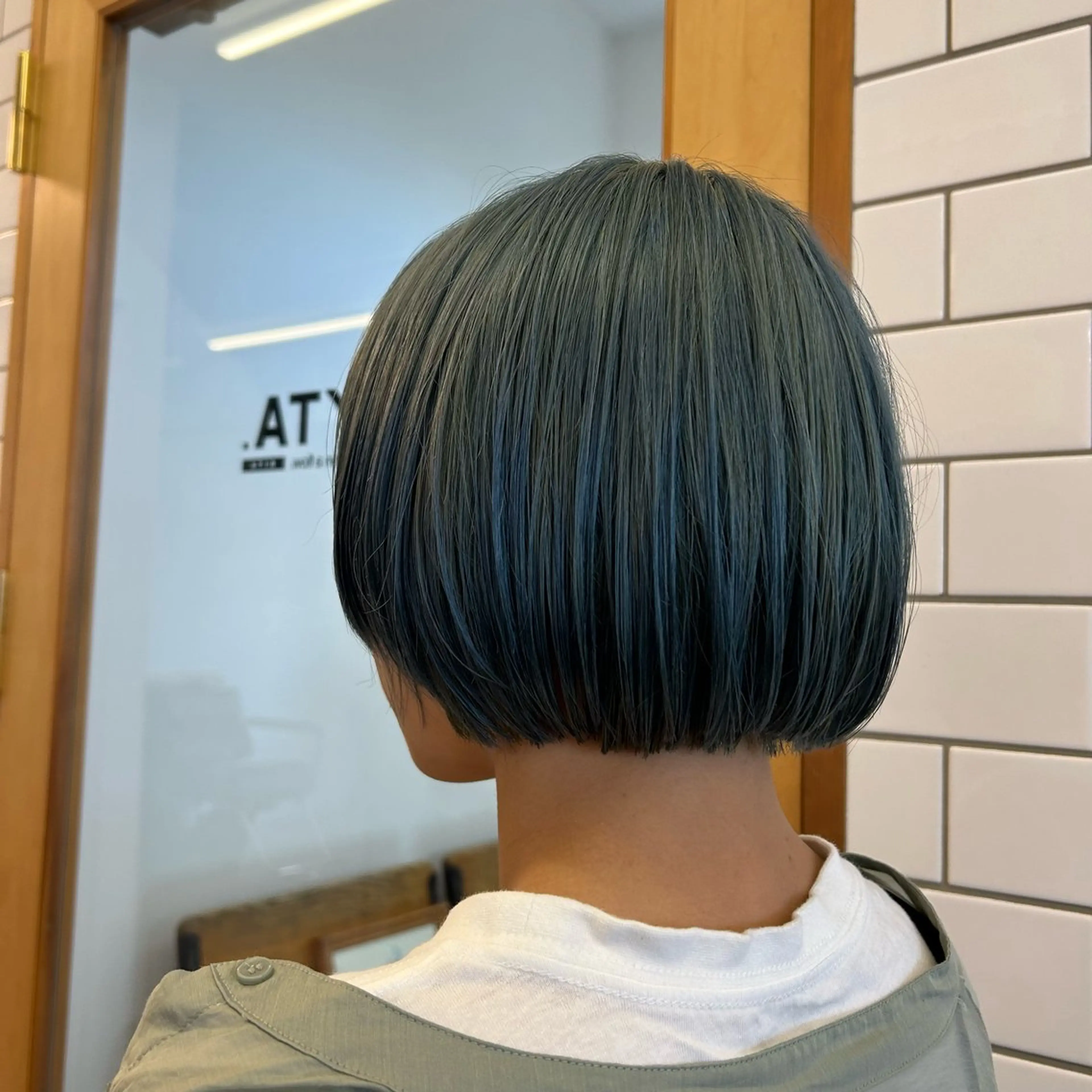 カラー 藤田 果穂のヘアスタイル