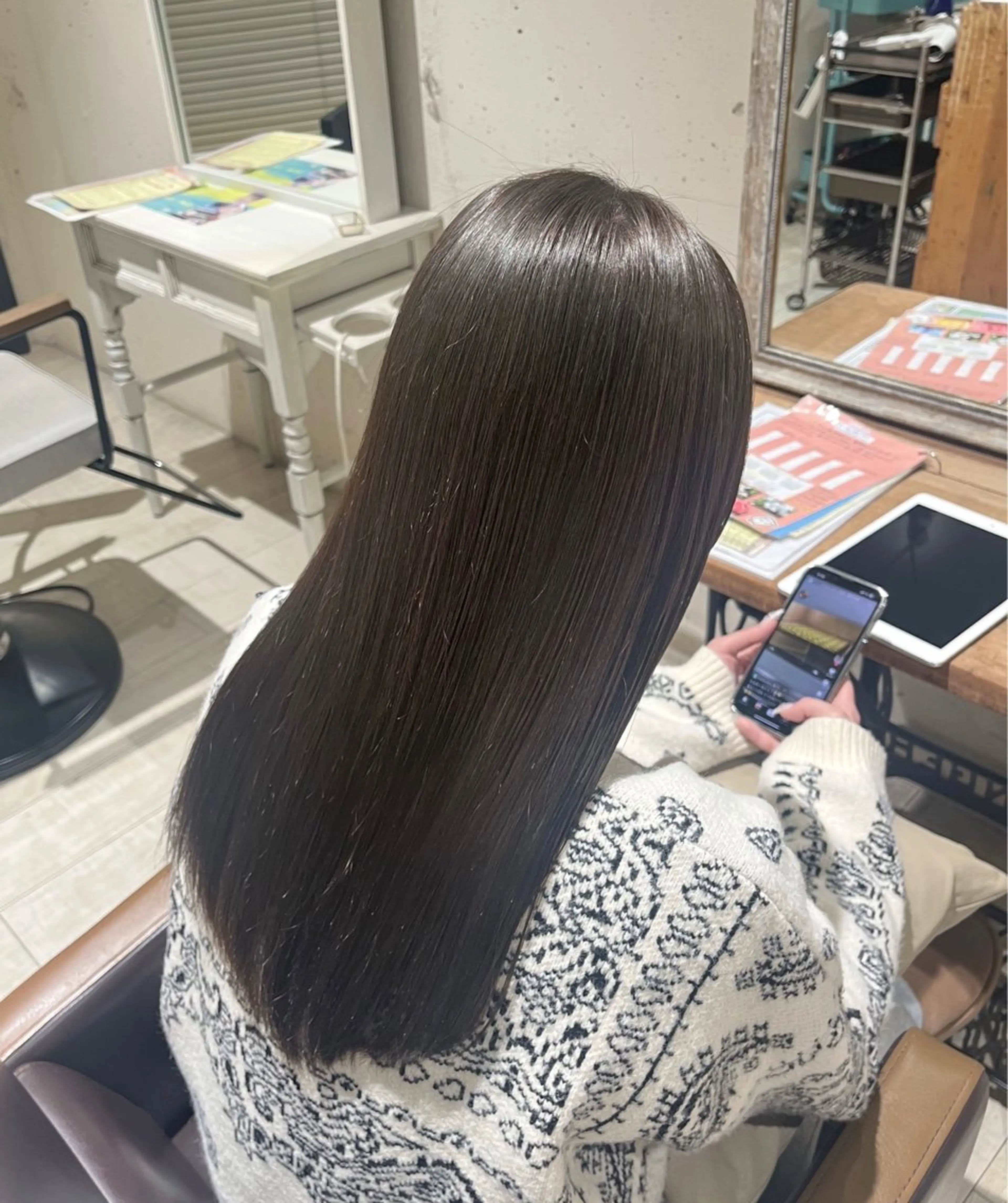 セミロング カラー ブリーチ ダブルカラー ブリーチなしカラー ヘアカラー さとう ちほみ🐼のヘアスタイル