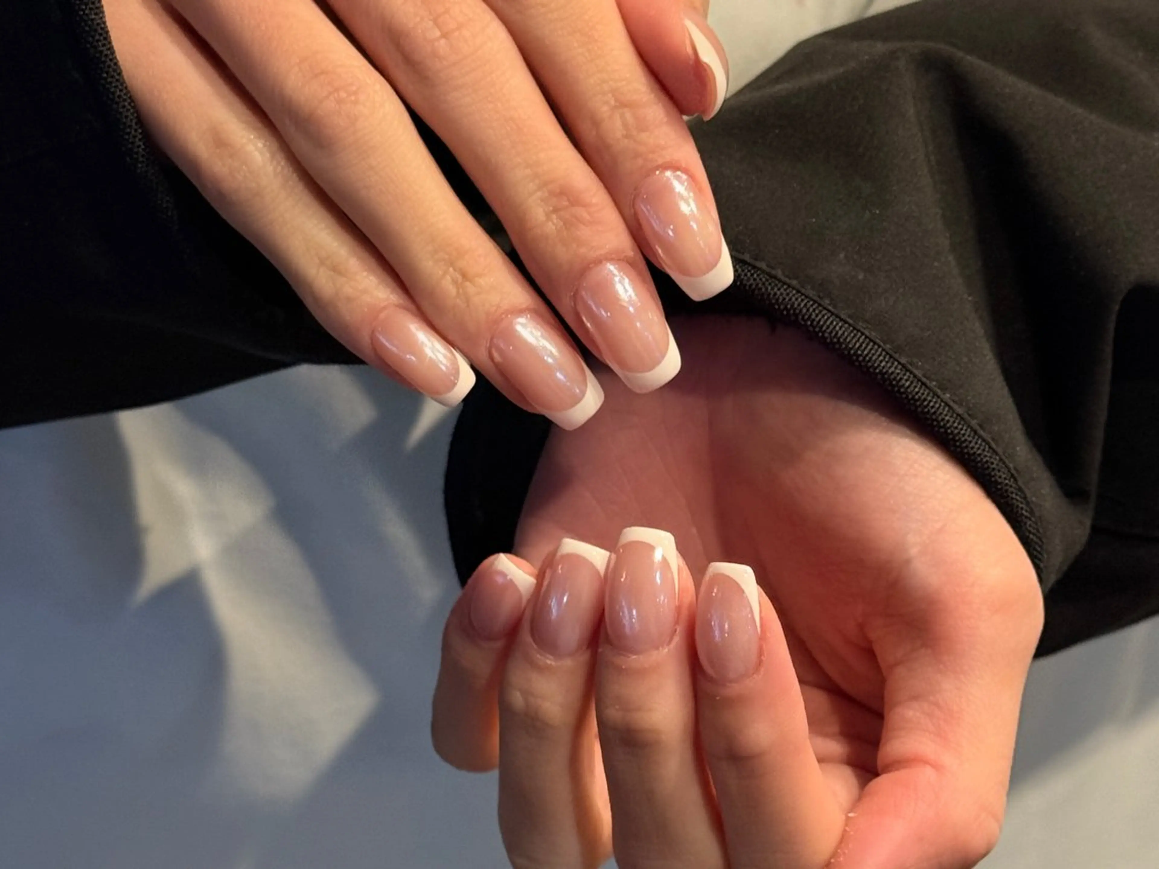 ネイル アートネイル オーロラネイル チークネイル フレンチネイル ガラスフレンチ 🎀YooLi Nail salonのネイルデザイン
