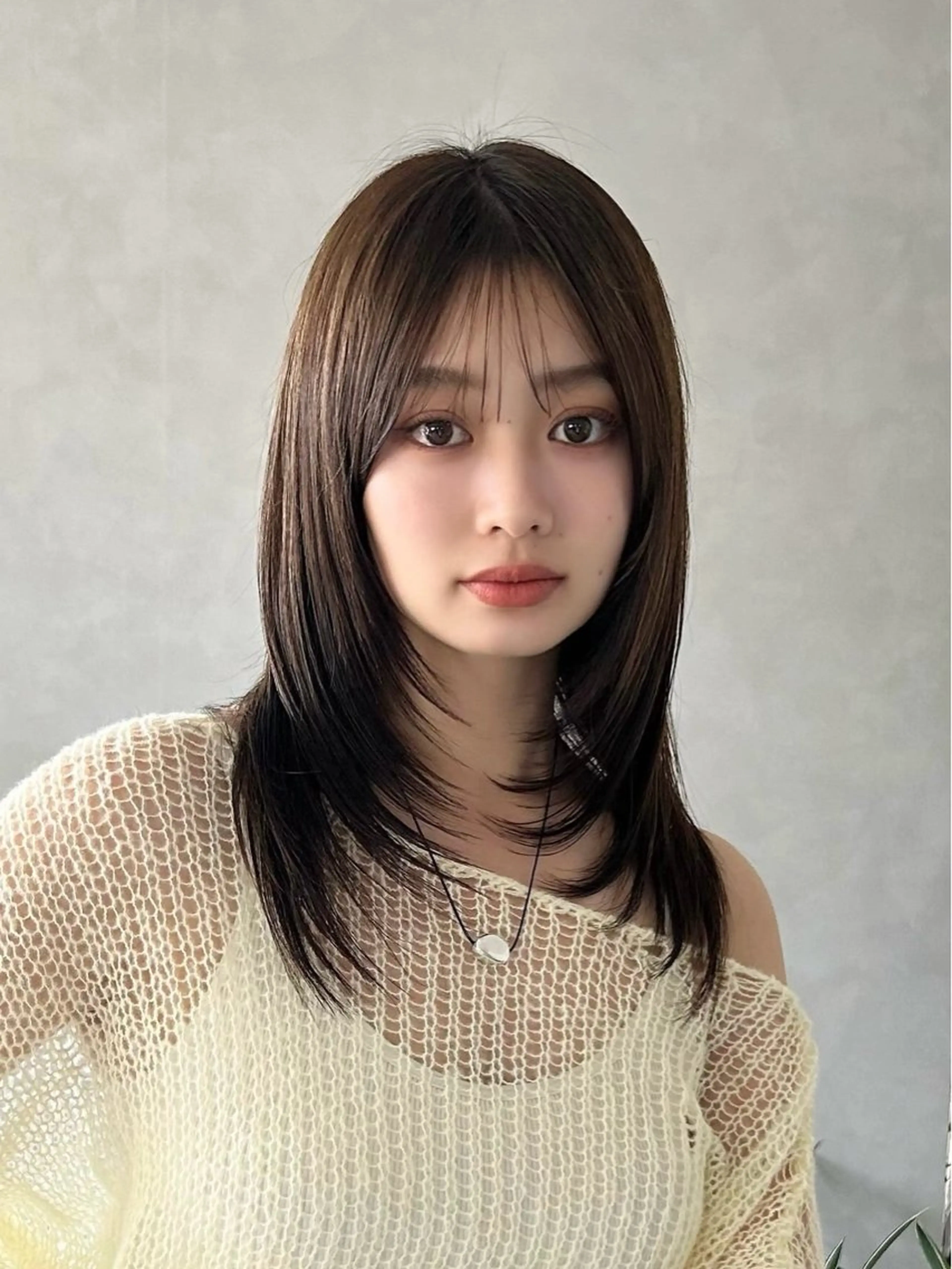 ミディアム カラー グレージュ レイヤーカット ❤️ショートカット ・顔周りカット❤️のヘアスタイル