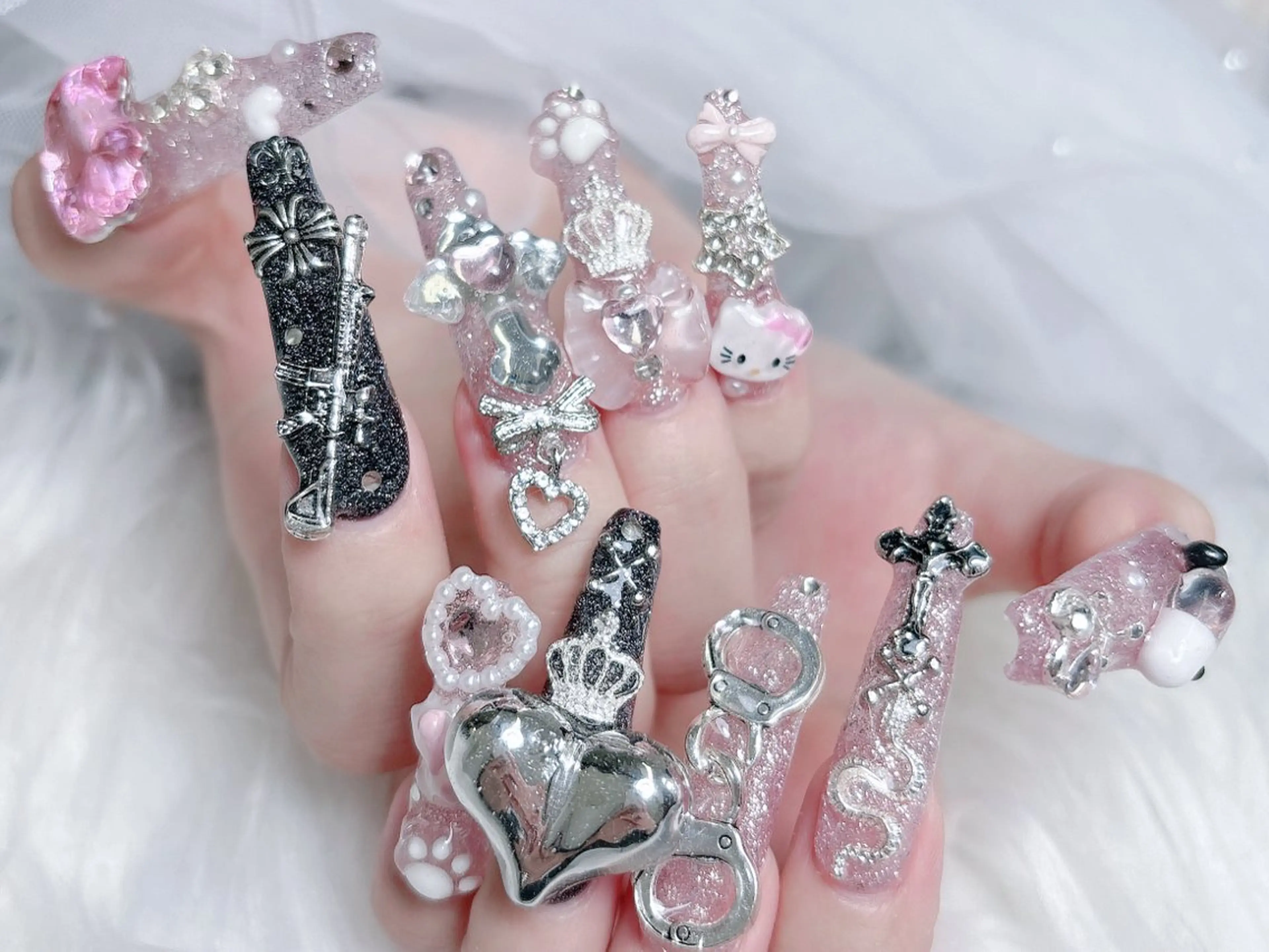 ネイル 成人式 ロングネイル マグネットネイル 大理石ネイル(マーブル) リボン ハンドネイル MoMoA Nail ネイル長さ出し専門店のネイルデザイン