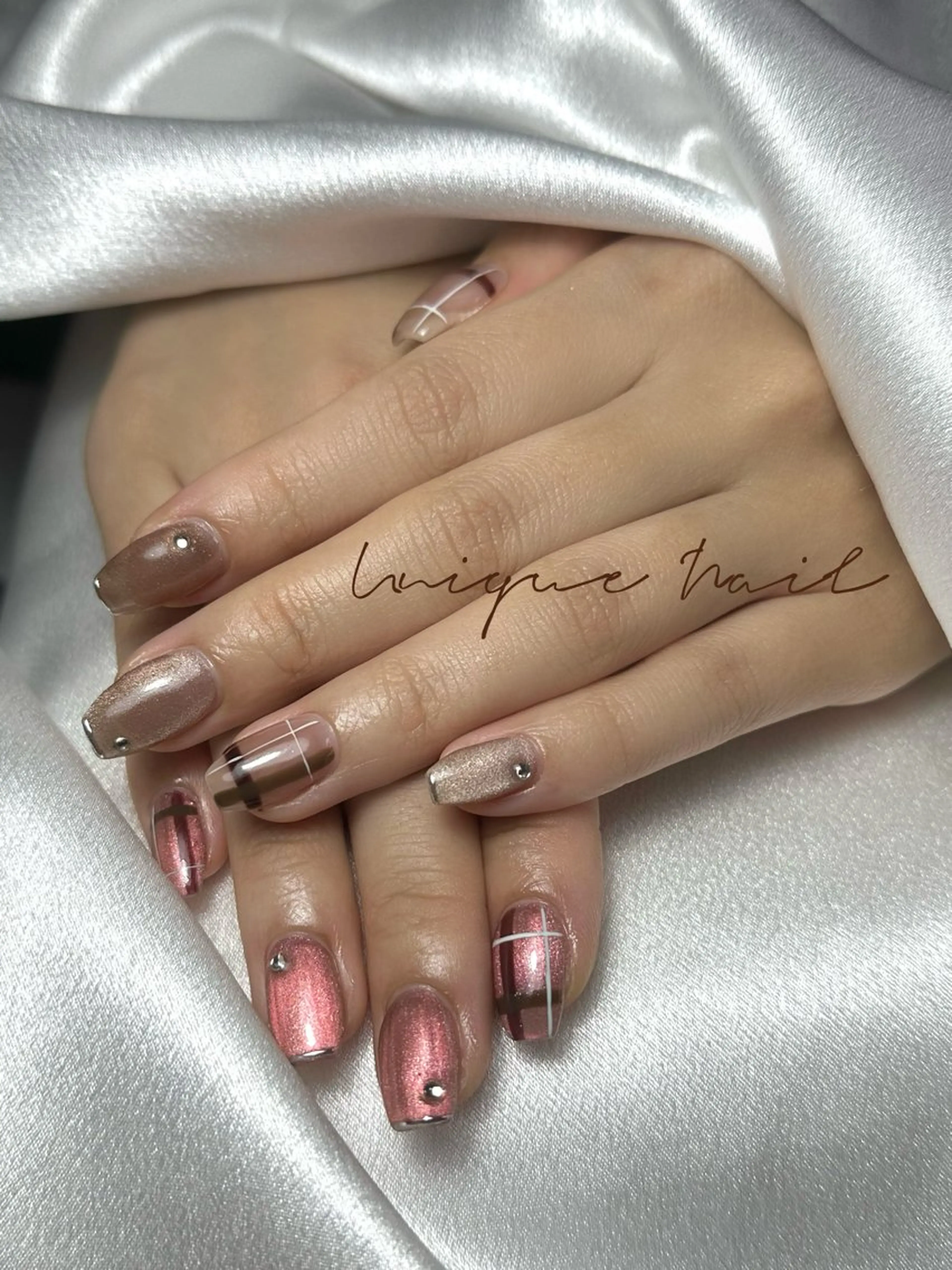 ネイル ハンドネイル ハンドケア UniqueNail さとみのネイルデザイン