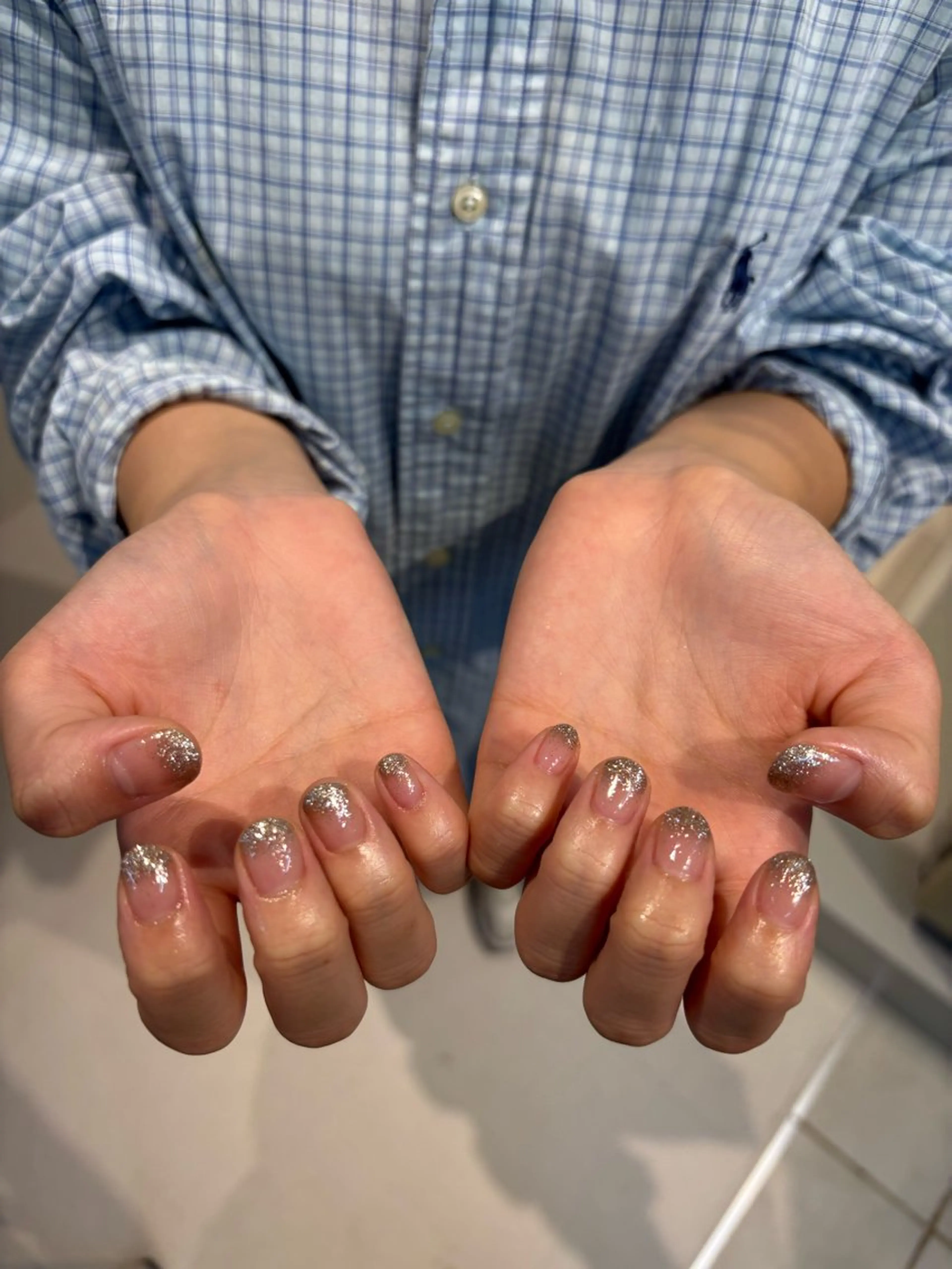 ネイル ラメ(グリッター) ラメグラデーション nutt momoのネイルデザイン