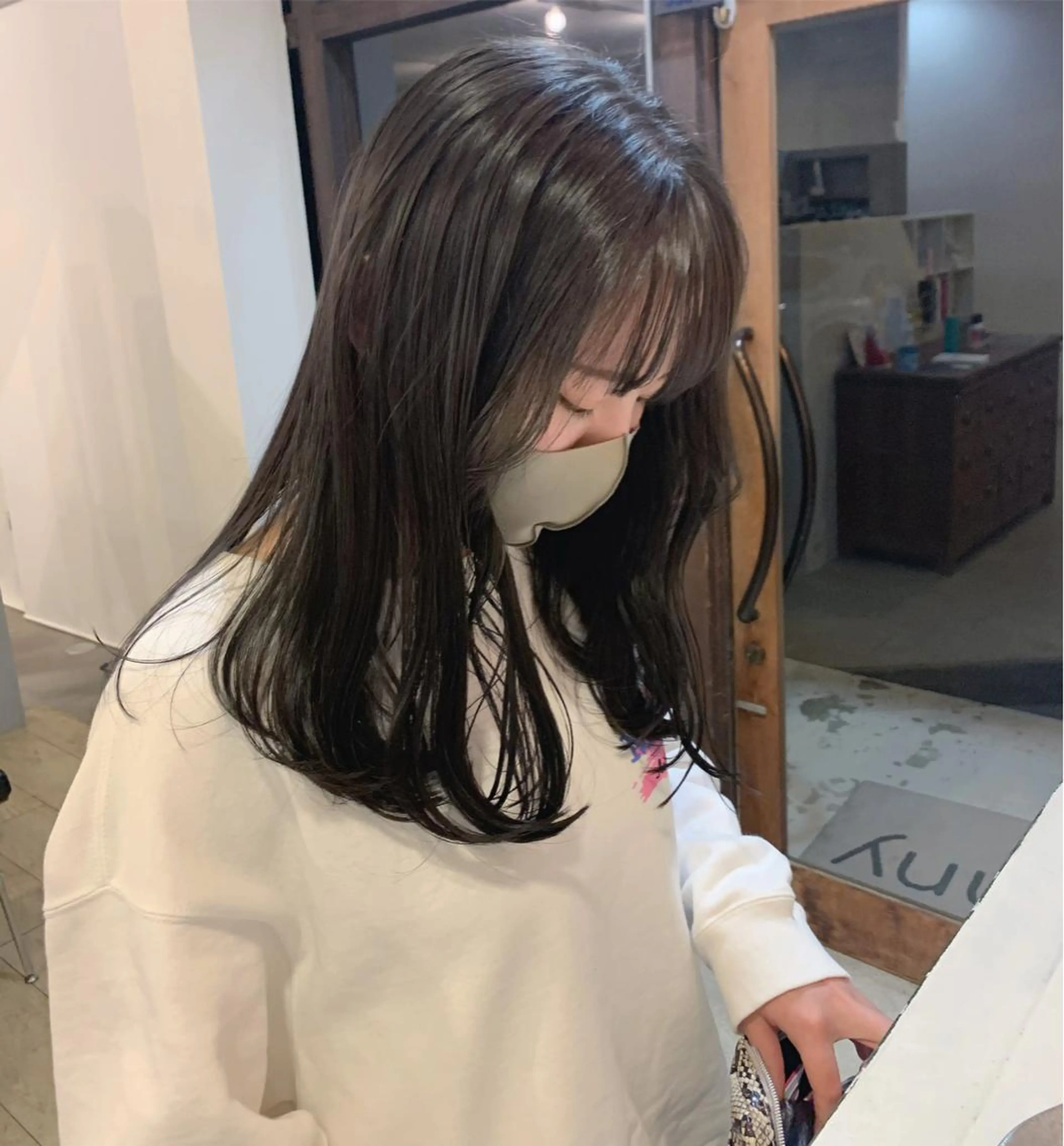 セミロング カラー 透明感カラー mir MIYUのヘアスタイル