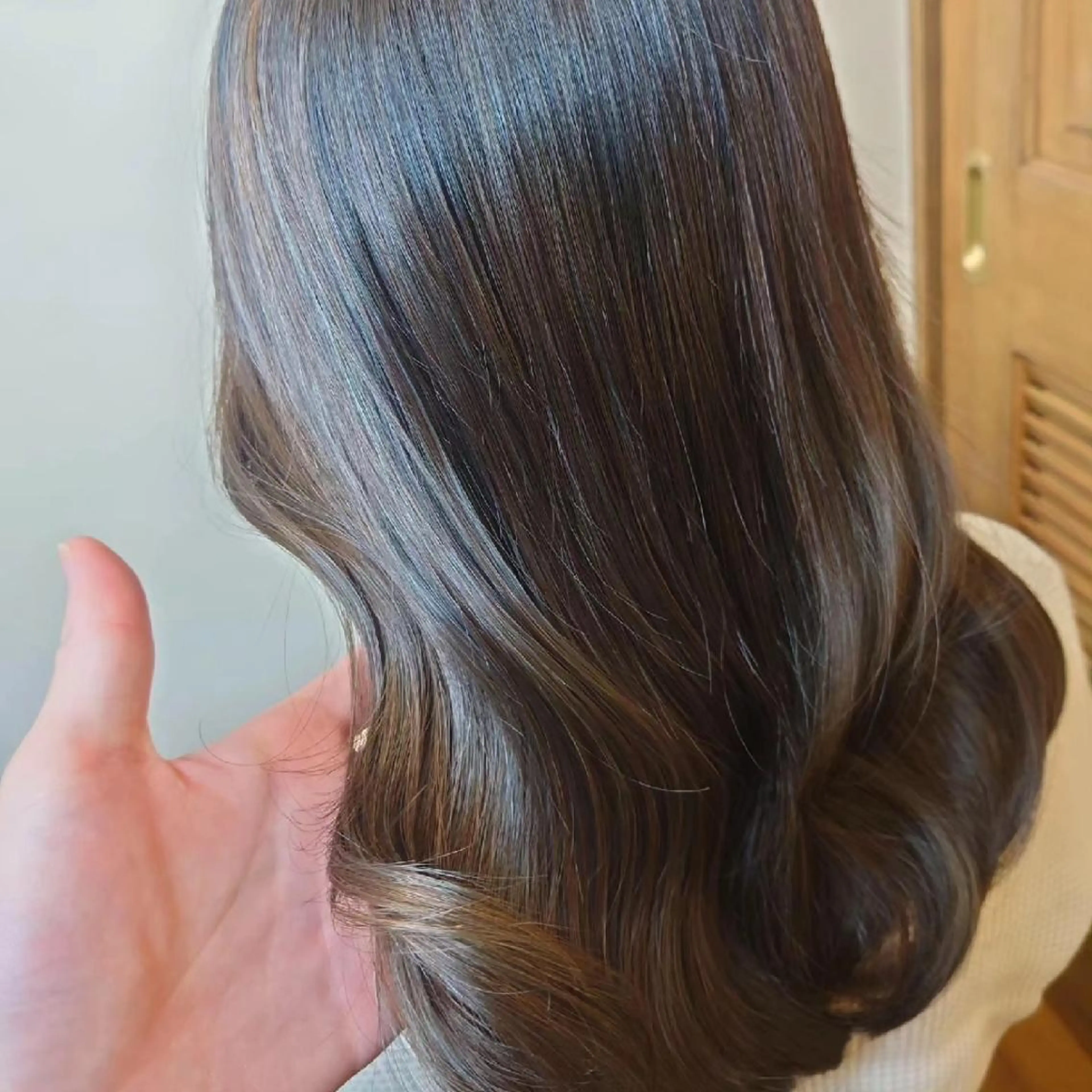 セミロング カラー 伸ばしかけ 髪質改善 縮毛矯正 トリートメント CESLIONS祐天寺所属・田中将平【 サロンマネージャー】のヘアスタイル