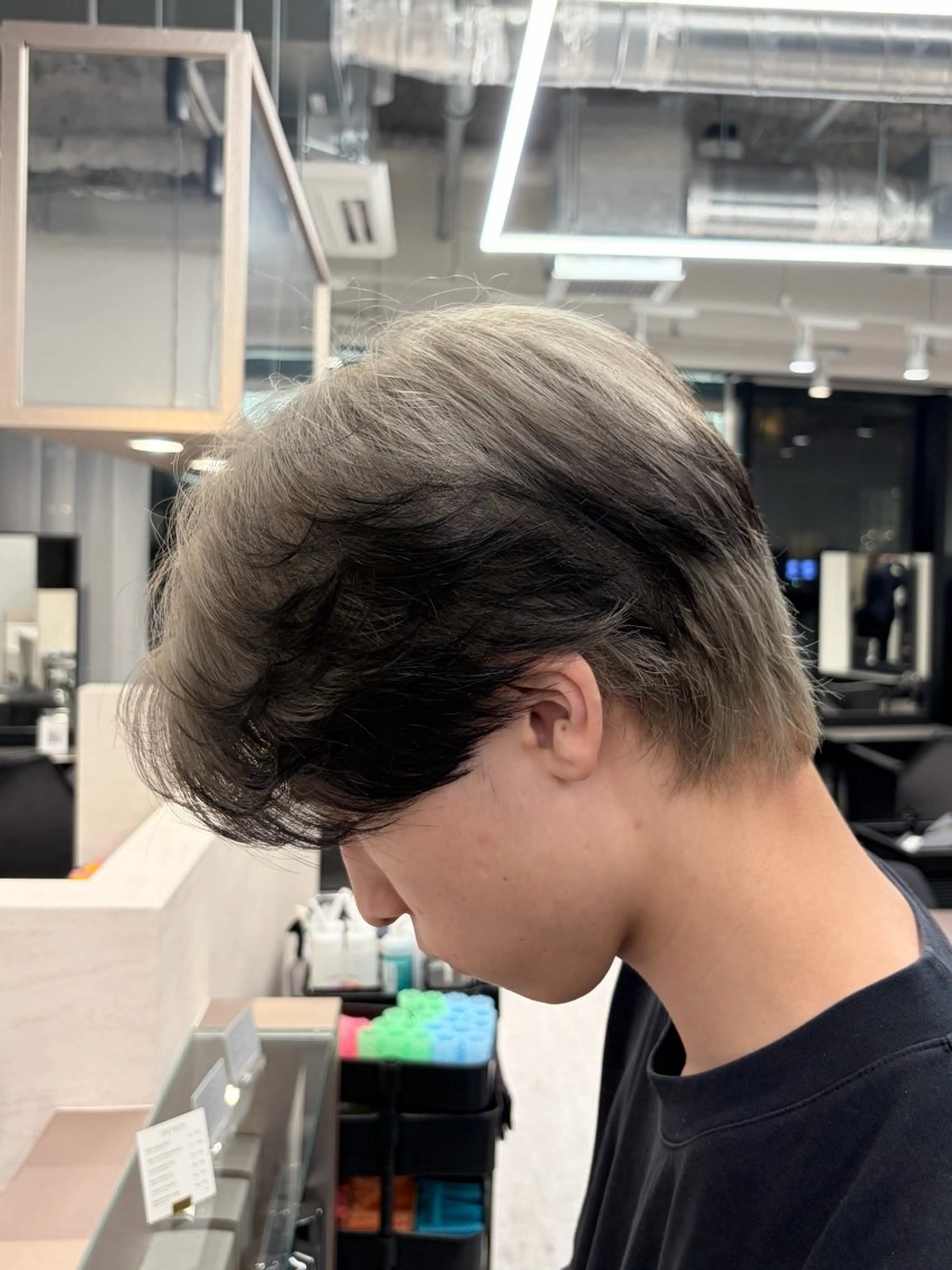 カラー メンズ ベージュカラー 黒髪 シルバー シルバーベージュ カット ヘアカラー 🍒KUMAGAI 🍒のヘアスタイル