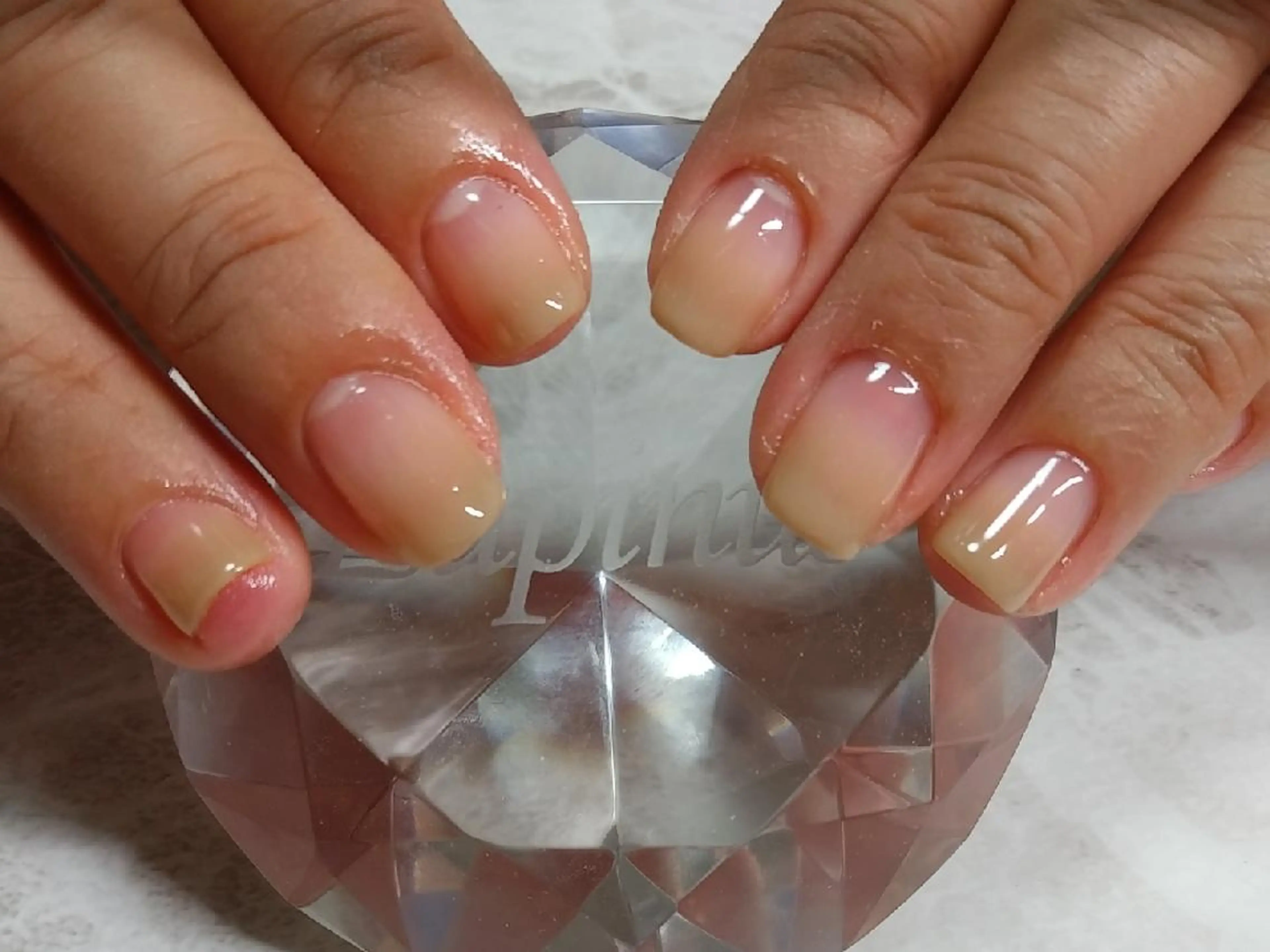 ネイル グラデーション ハンドネイル フットネイル Lupinus所属・Lupinus ルピナスのネイルデザイン