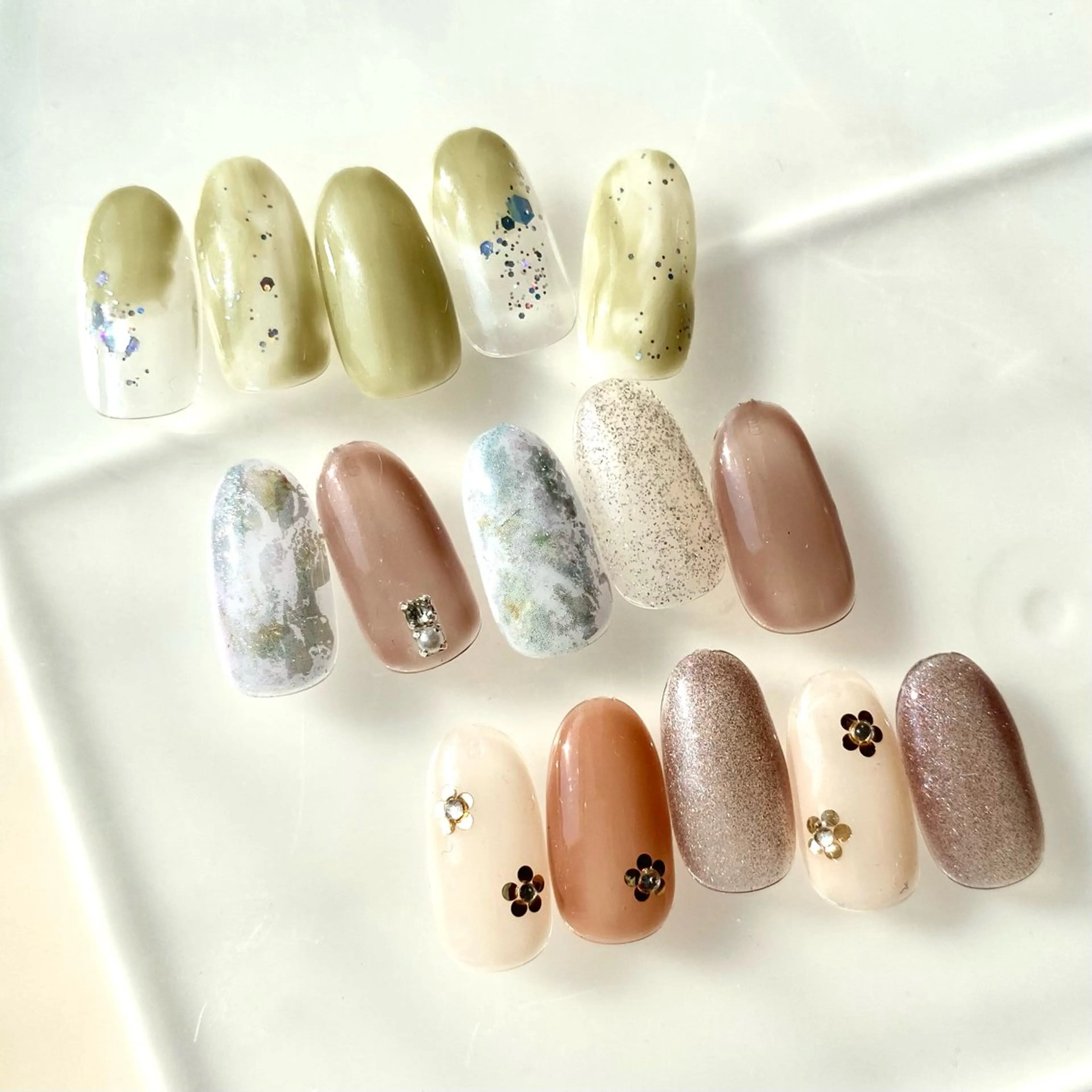 ✨【新規限定】大人の女性のためのこだわりアートネイル〈デザインプラン〉デザイン10種から💅🏻(オフ無料)の写真
