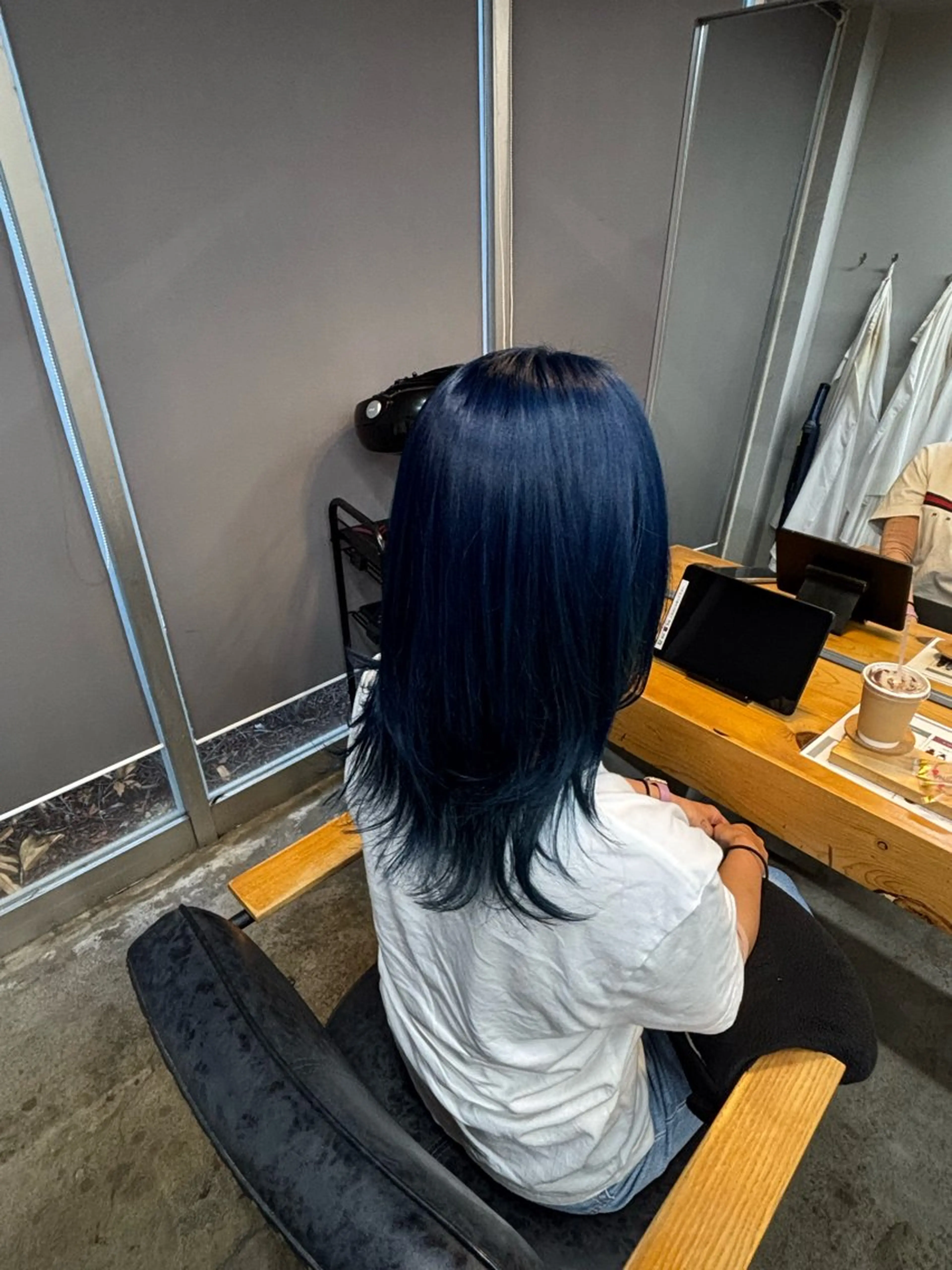 カラー ROCCOeast AKARIのヘアスタイル