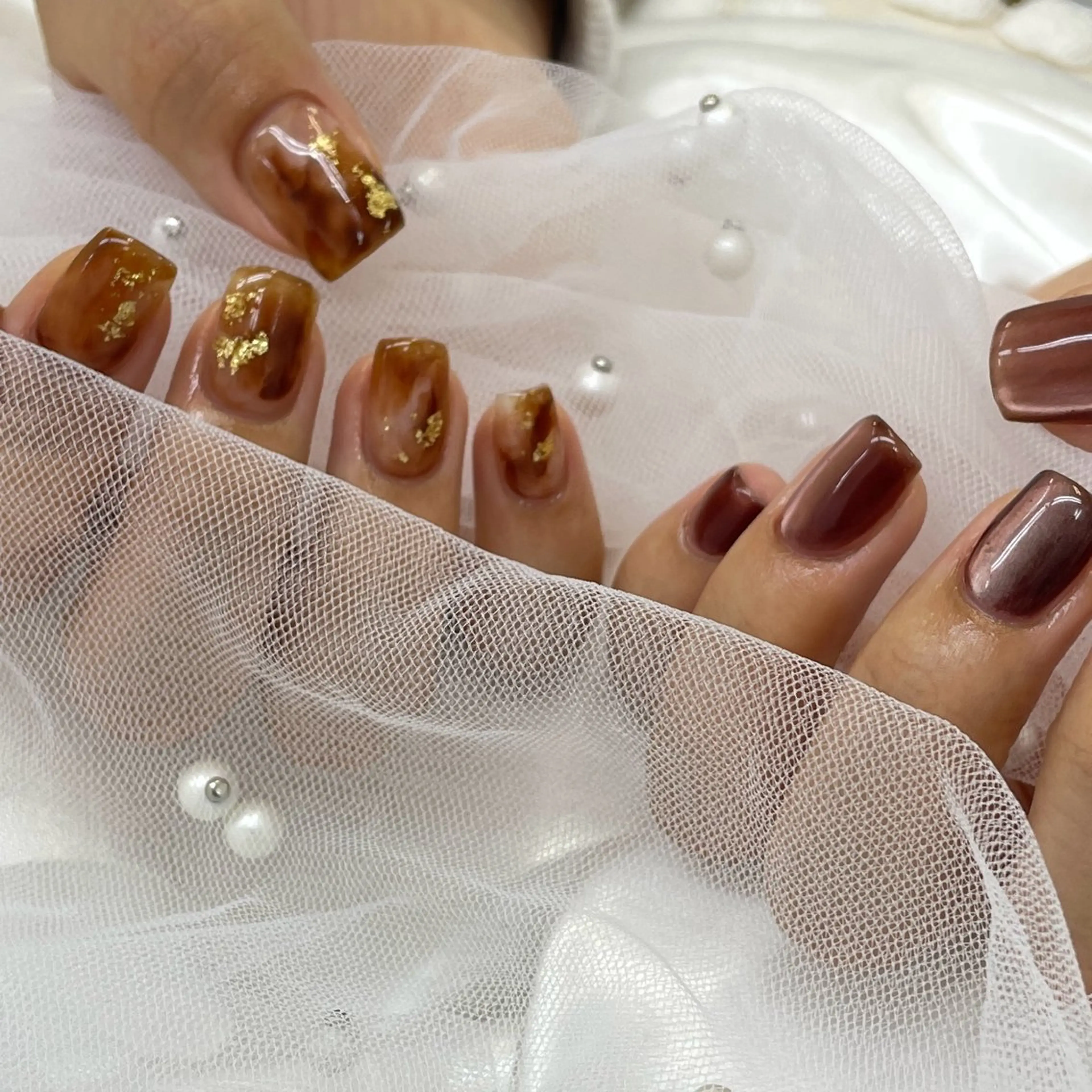 ネイル ブラウン ニュアンスネイル 友井川 綾華のネイルデザイン