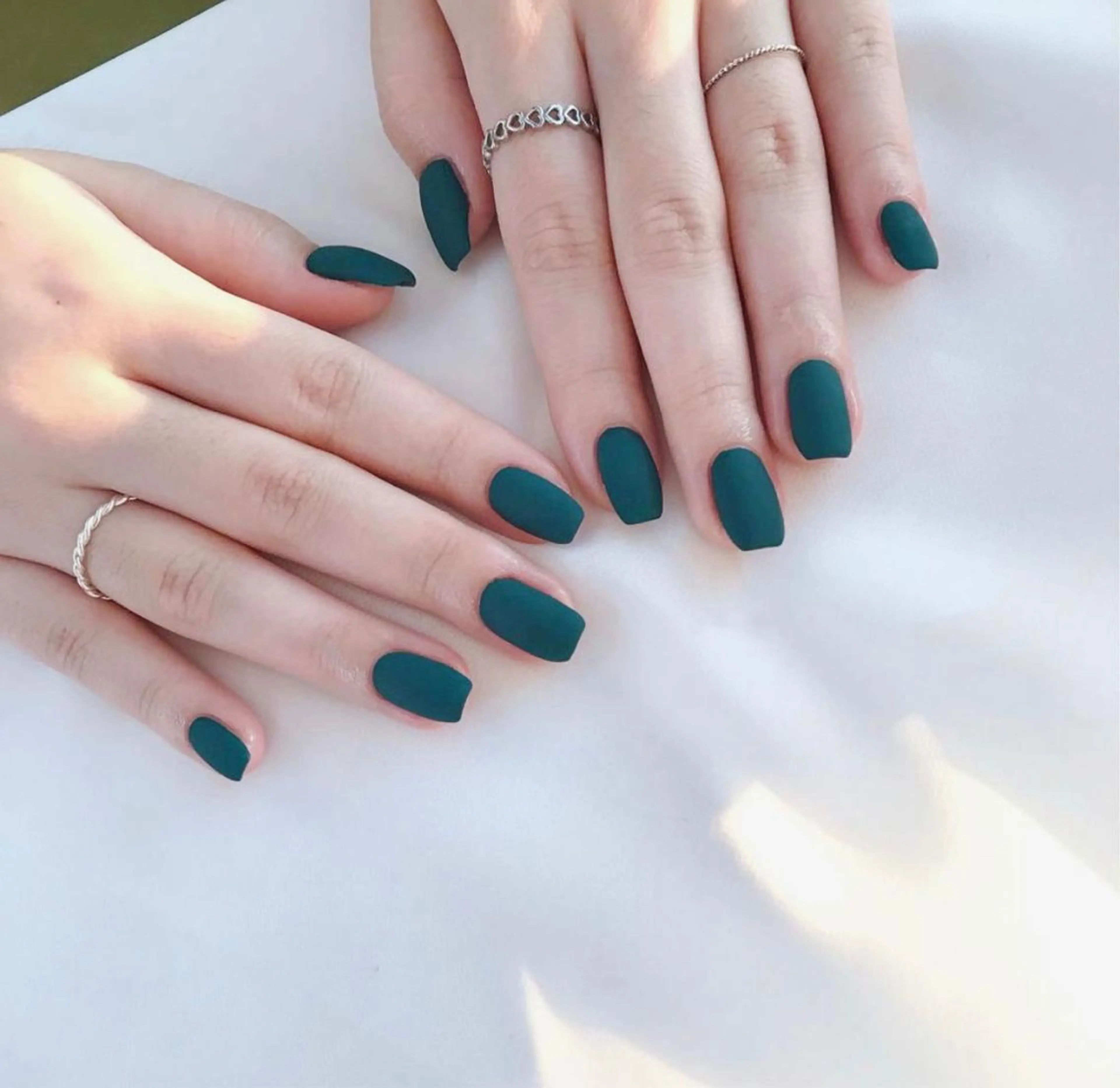 ネイル ハンドネイル ハンドケア ✨Serenity Nail salonのネイルデザイン